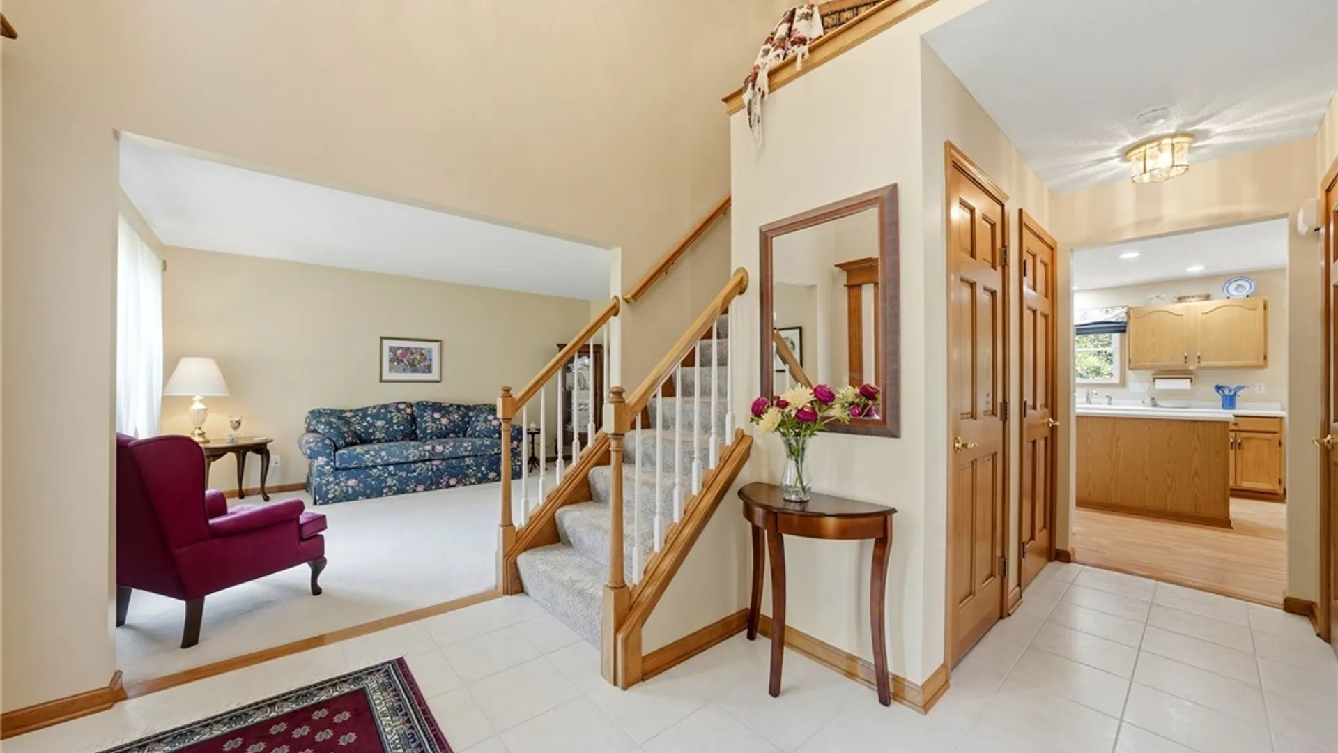 Property at 4178 Foxwood Ln, Clarence, NY 14221 5