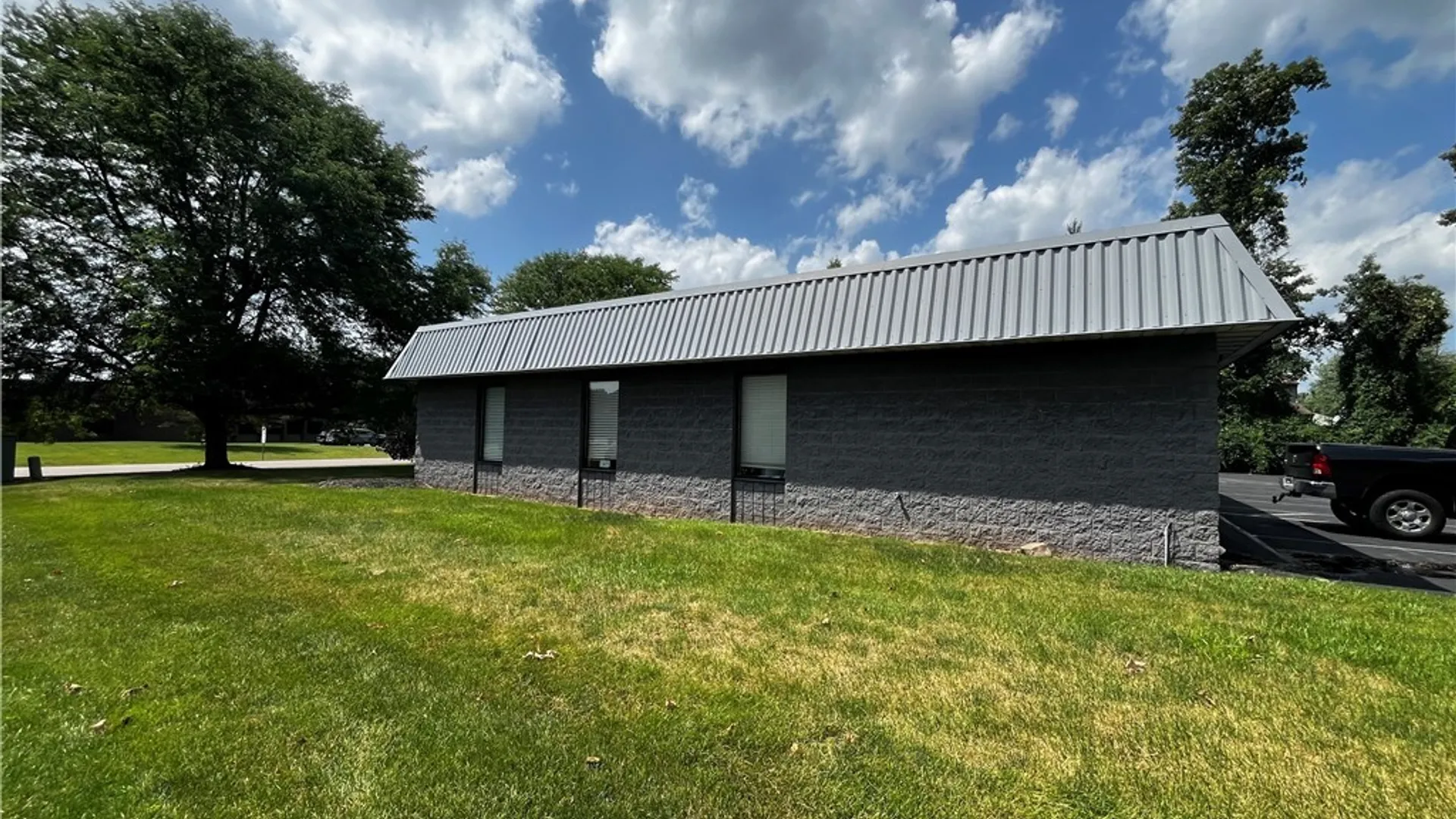 Property at 128 Metropolitan Park Drive, Salina, NY 13088 7