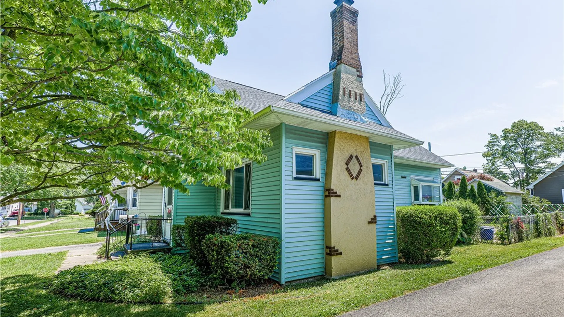 Property at 27 Florence Avenue, Greece, NY 14616 26