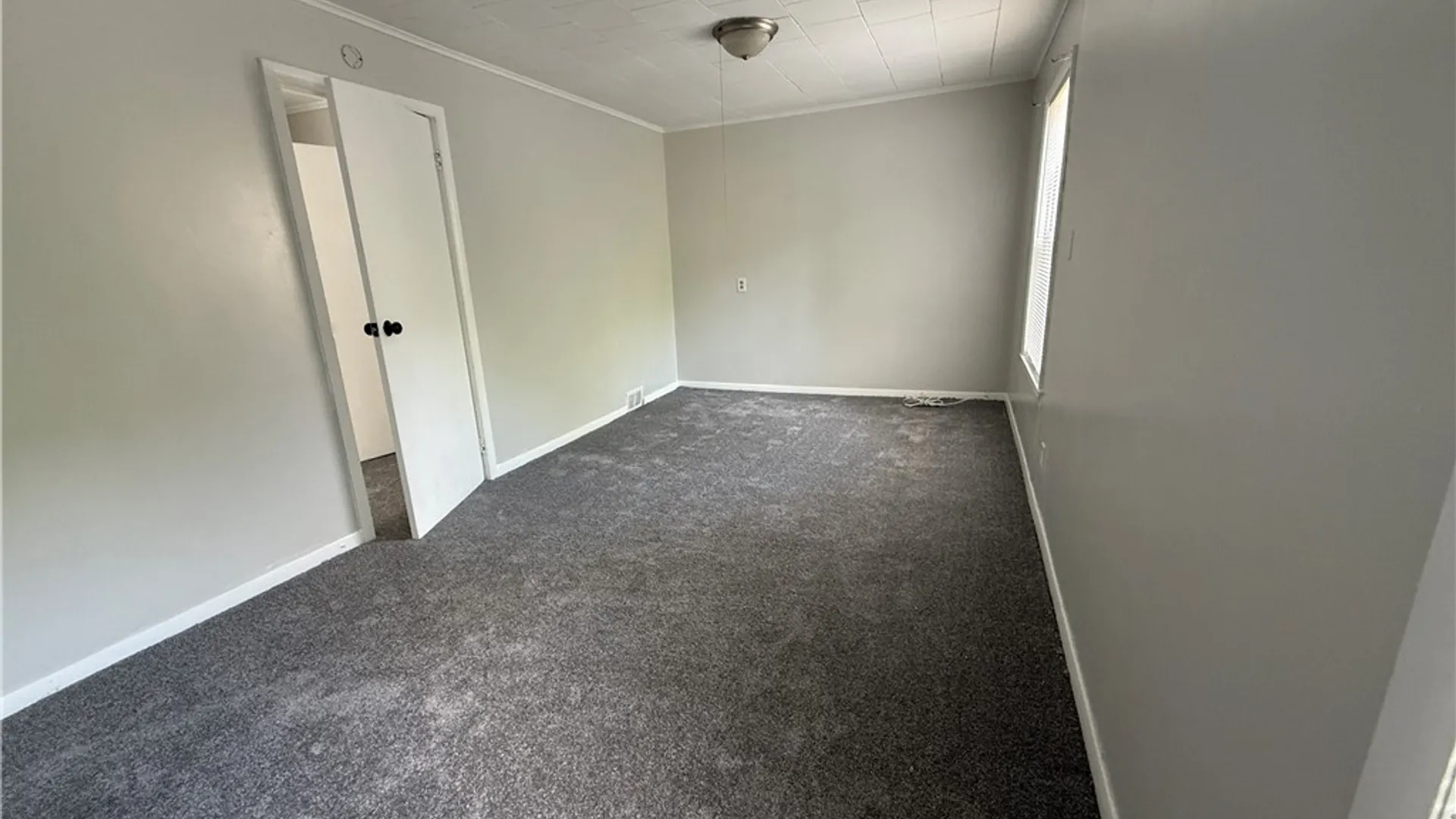 Property at 83 Baycliff Drive, Rochester, NY 14609 17
