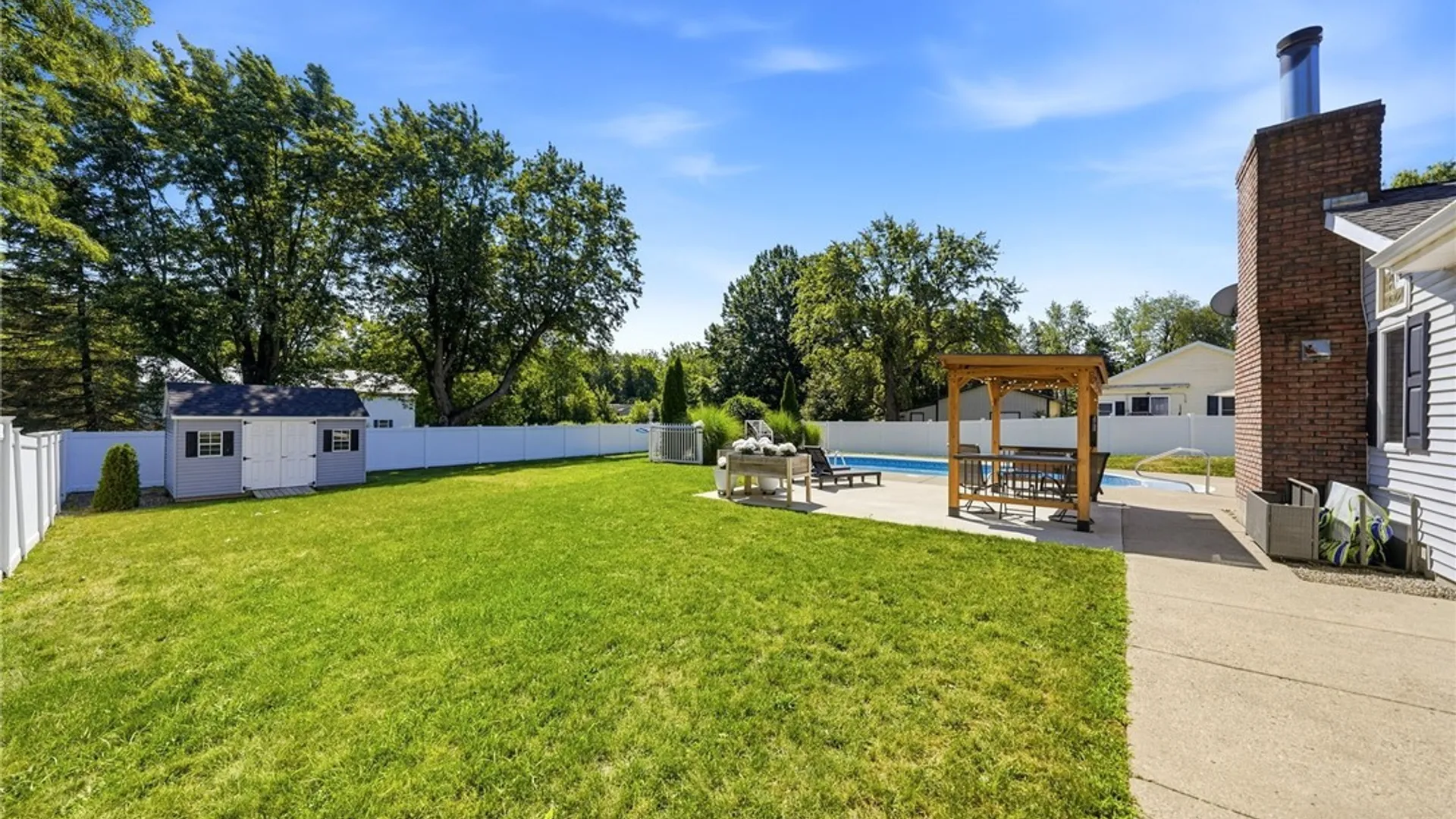 Property at 4611 Shisler Road, Clarence, NY 14031 45
