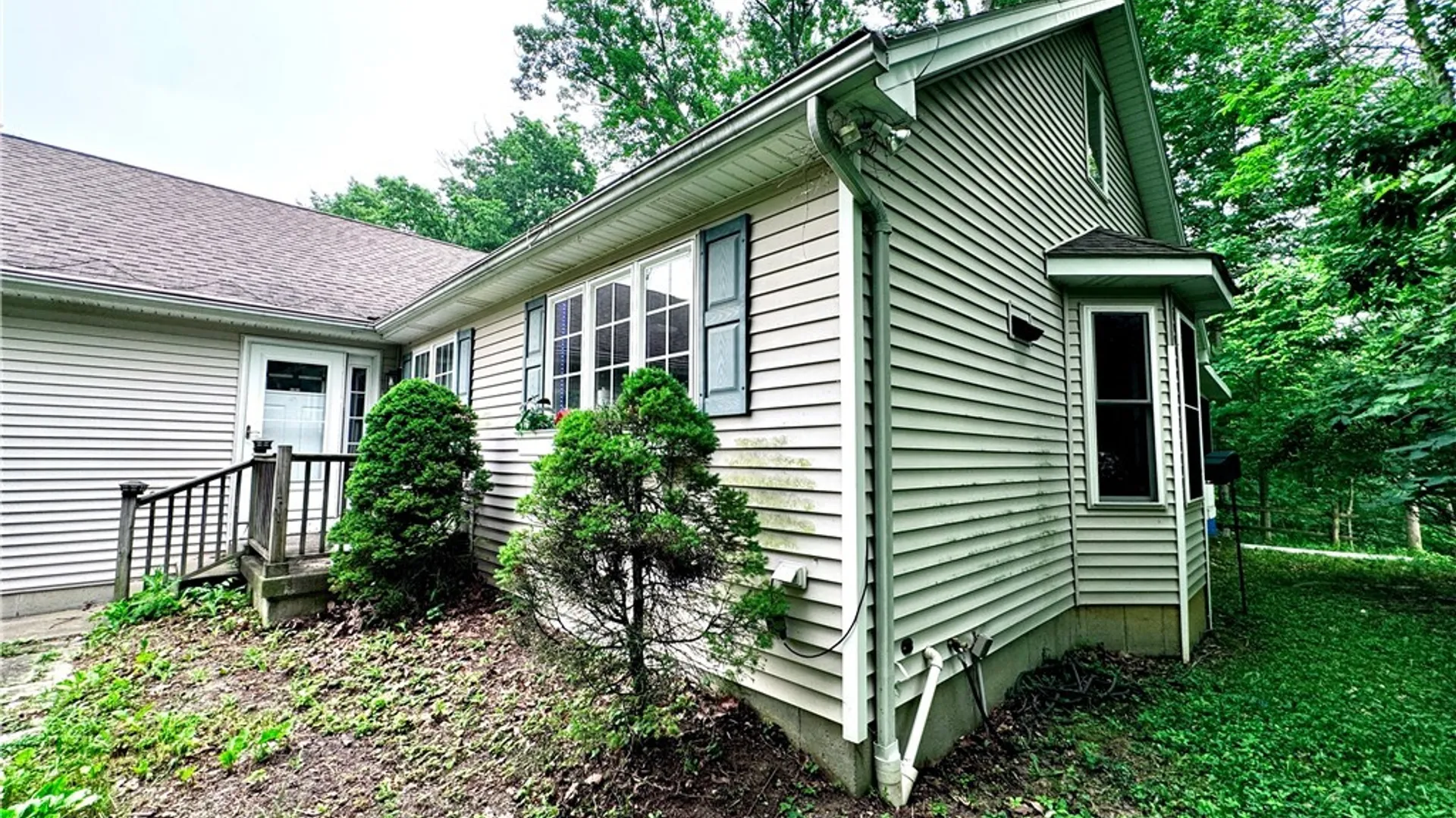 Property at 4955 Seneca Street, West Seneca, NY 14224 15