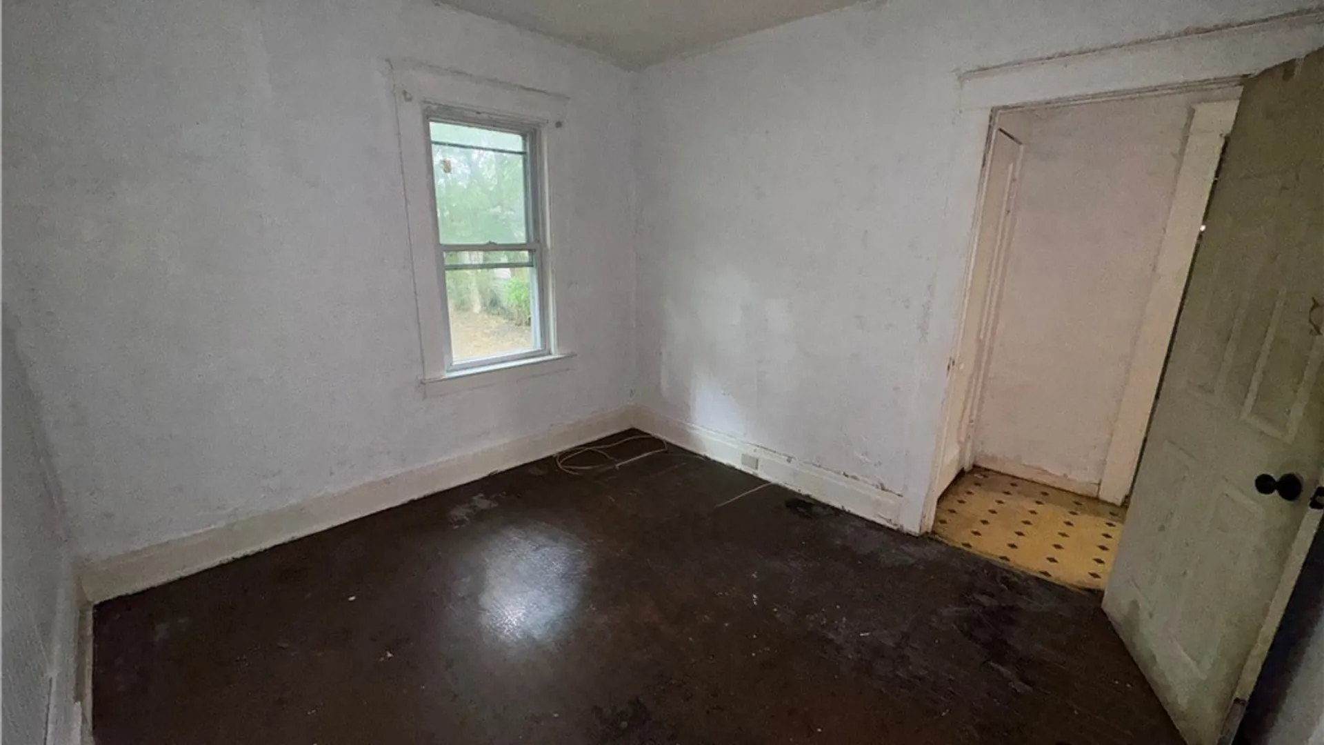 Property at 2231 Cudaback Avenue, Niagara Falls, NY 14303 7