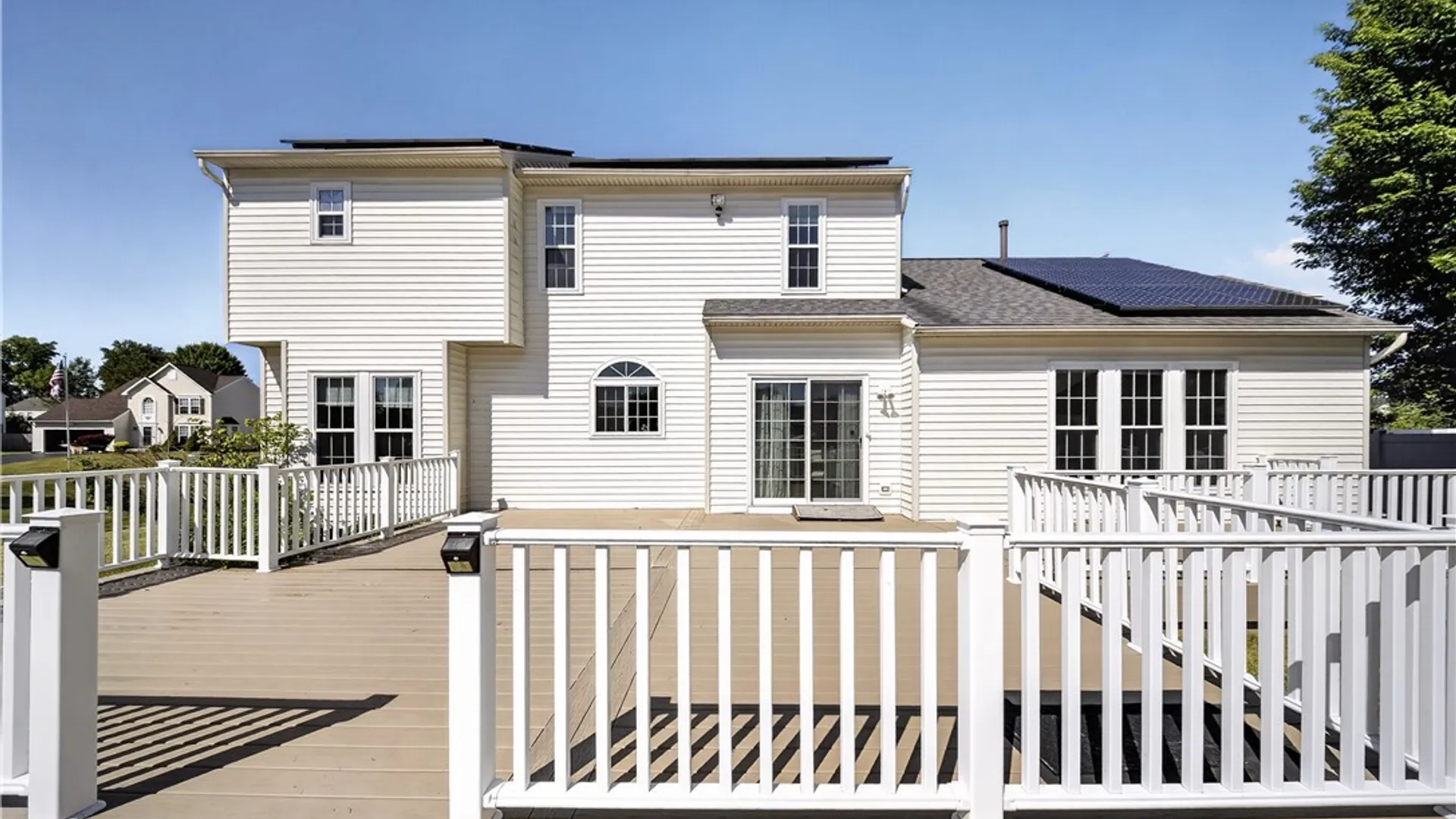 Property at 8405 Esperance Trl, Clay, NY 13090 44