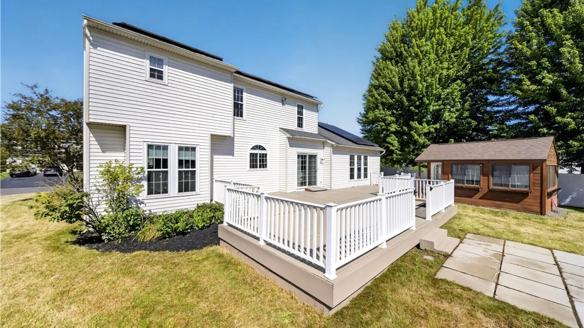 Property at 8405 Esperance Trl, Clay, NY 13090 45