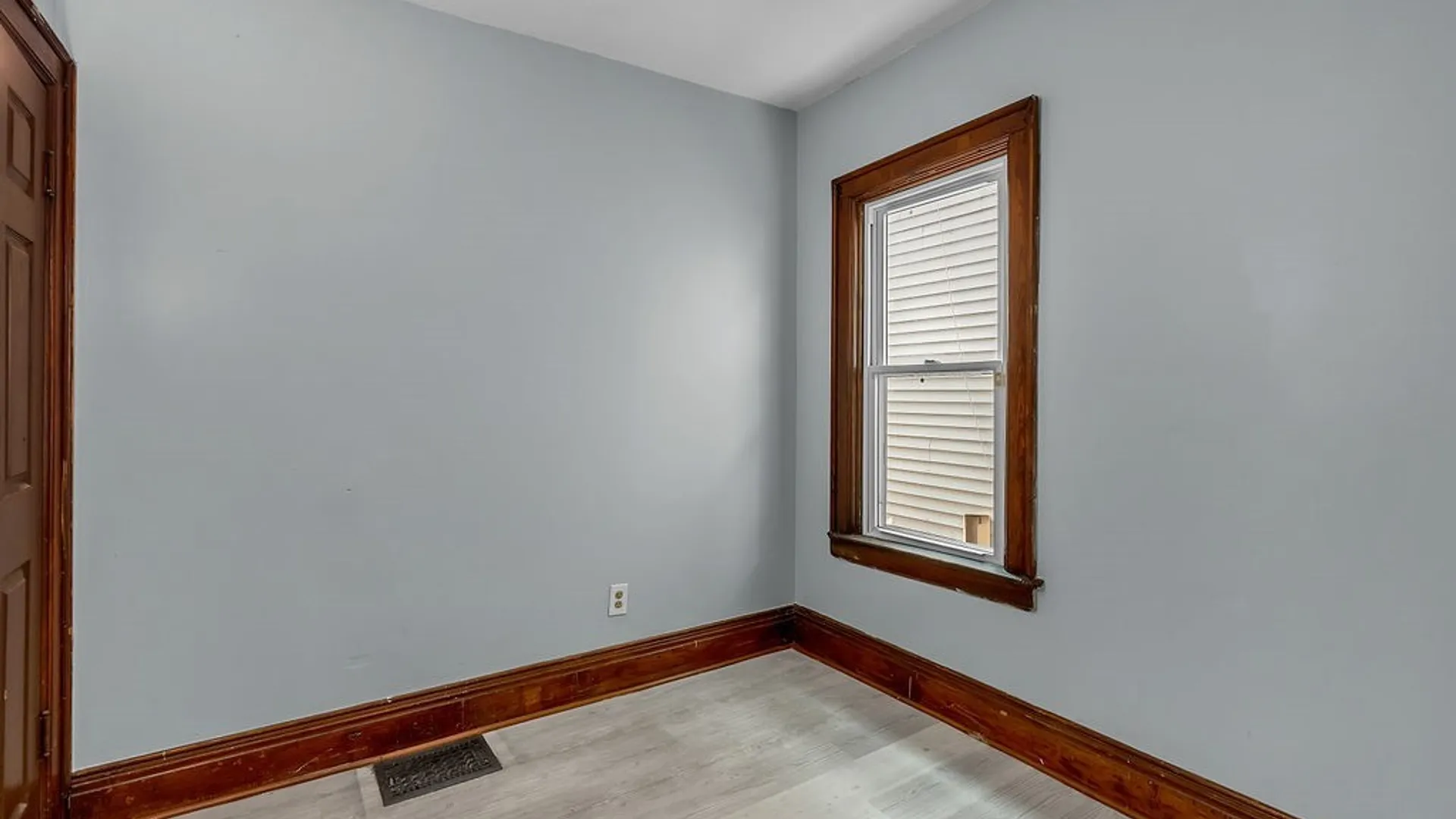 Property at 416 Baynes Street, Buffalo, NY 14213 17