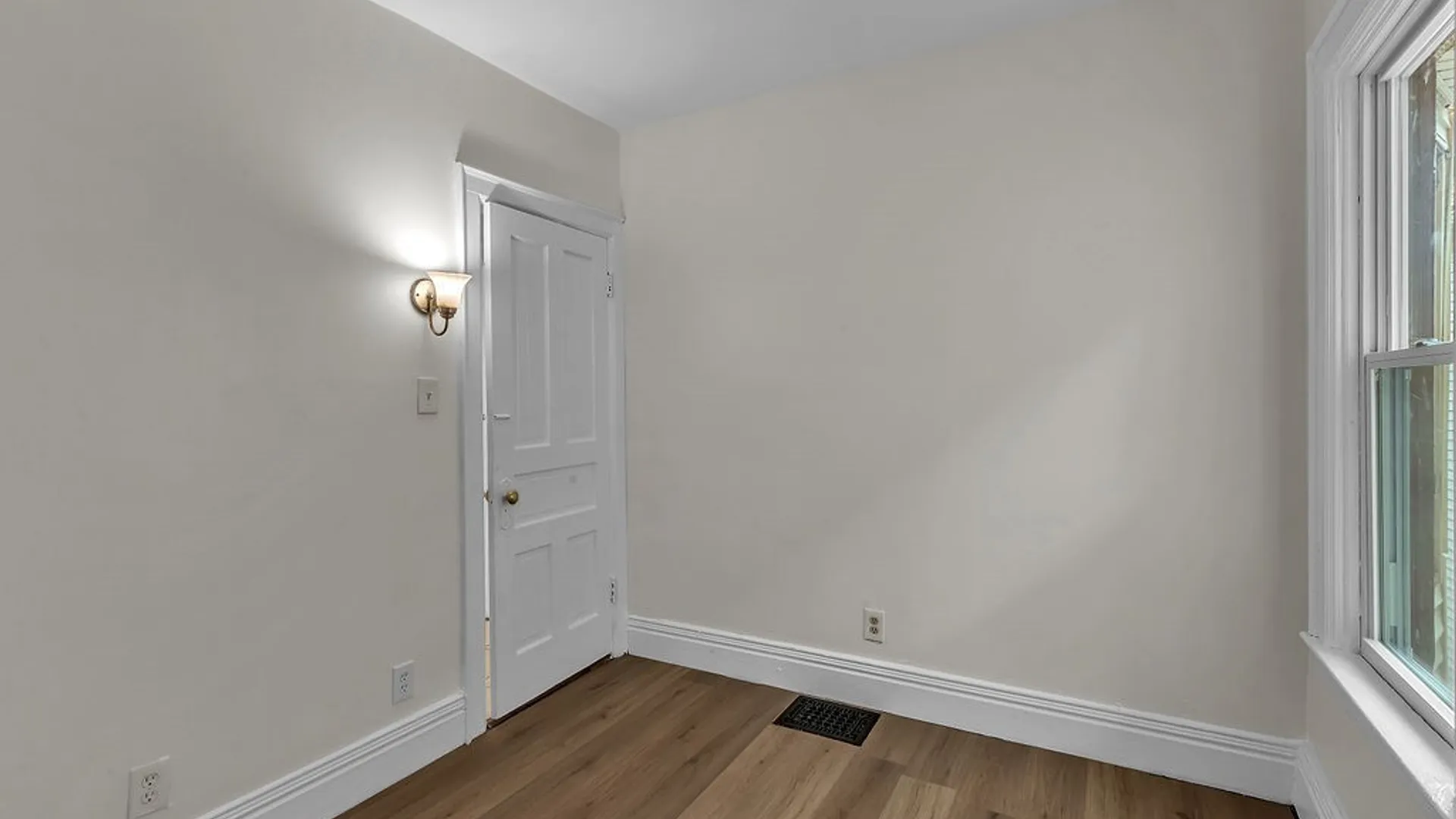 Property at 416 Baynes Street, Buffalo, NY 14213 38