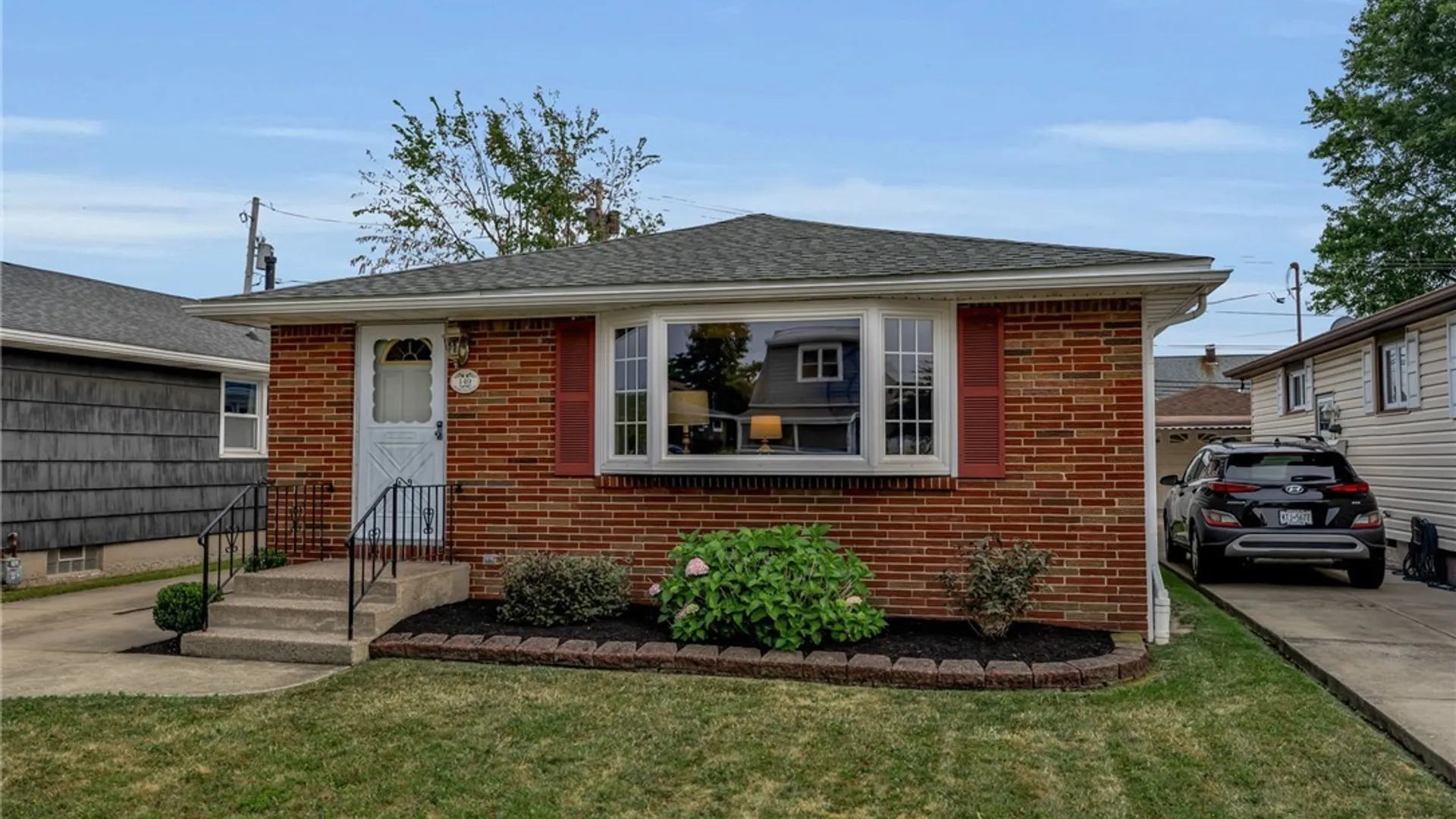 Property at 149 Desmond Drive, Tonawanda, NY 14150 3