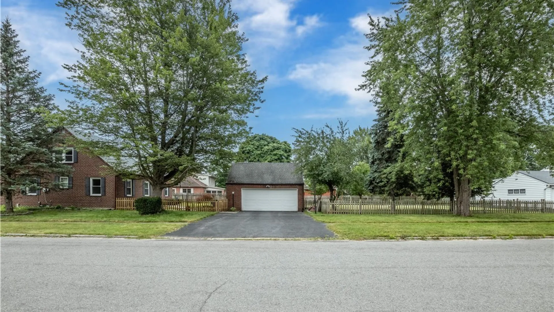 Property at 375 Beattie Avenue, Lockport City, NY 14094 5