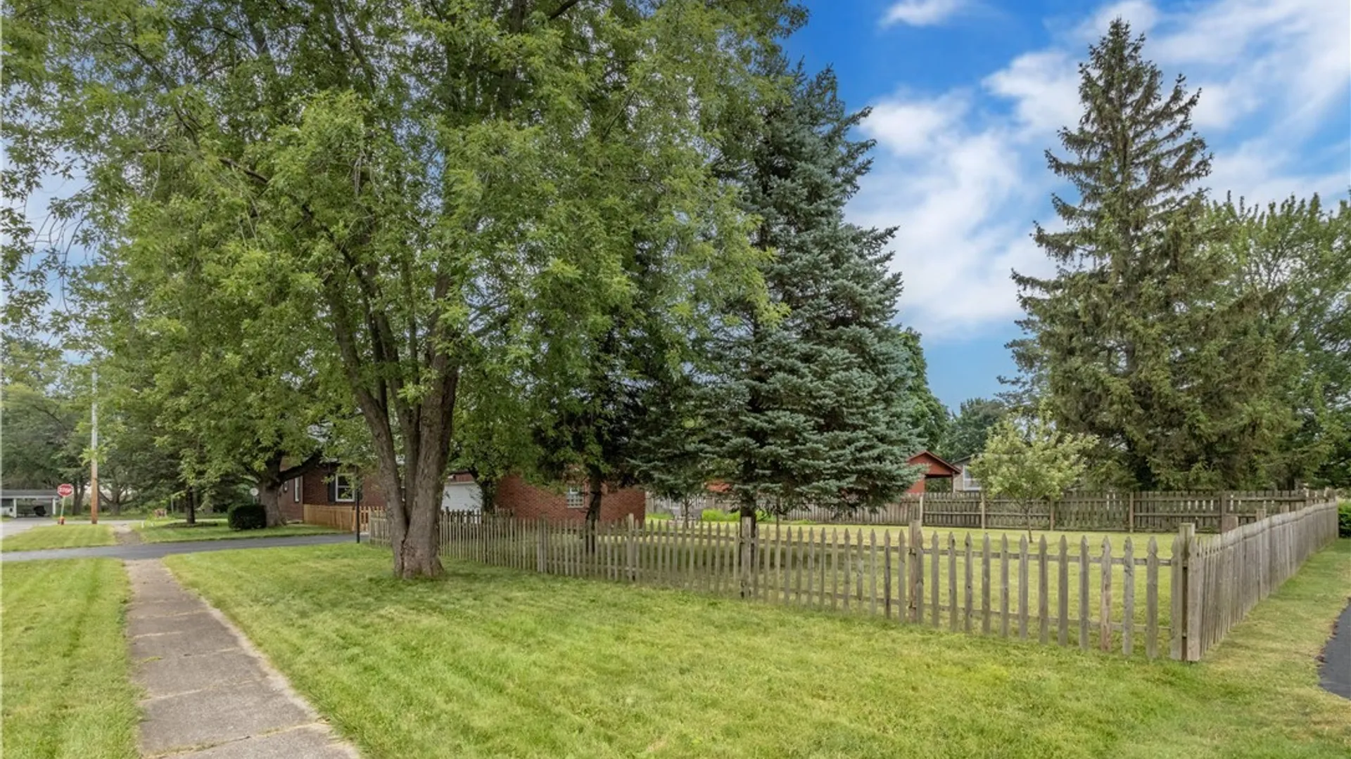 Property at 375 Beattie Avenue, Lockport City, NY 14094 6