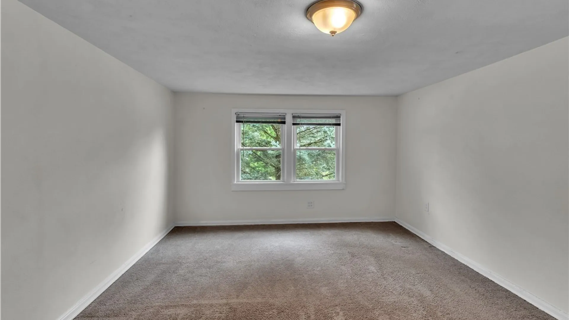 Property at 375 Beattie Avenue, Lockport City, NY 14094 32