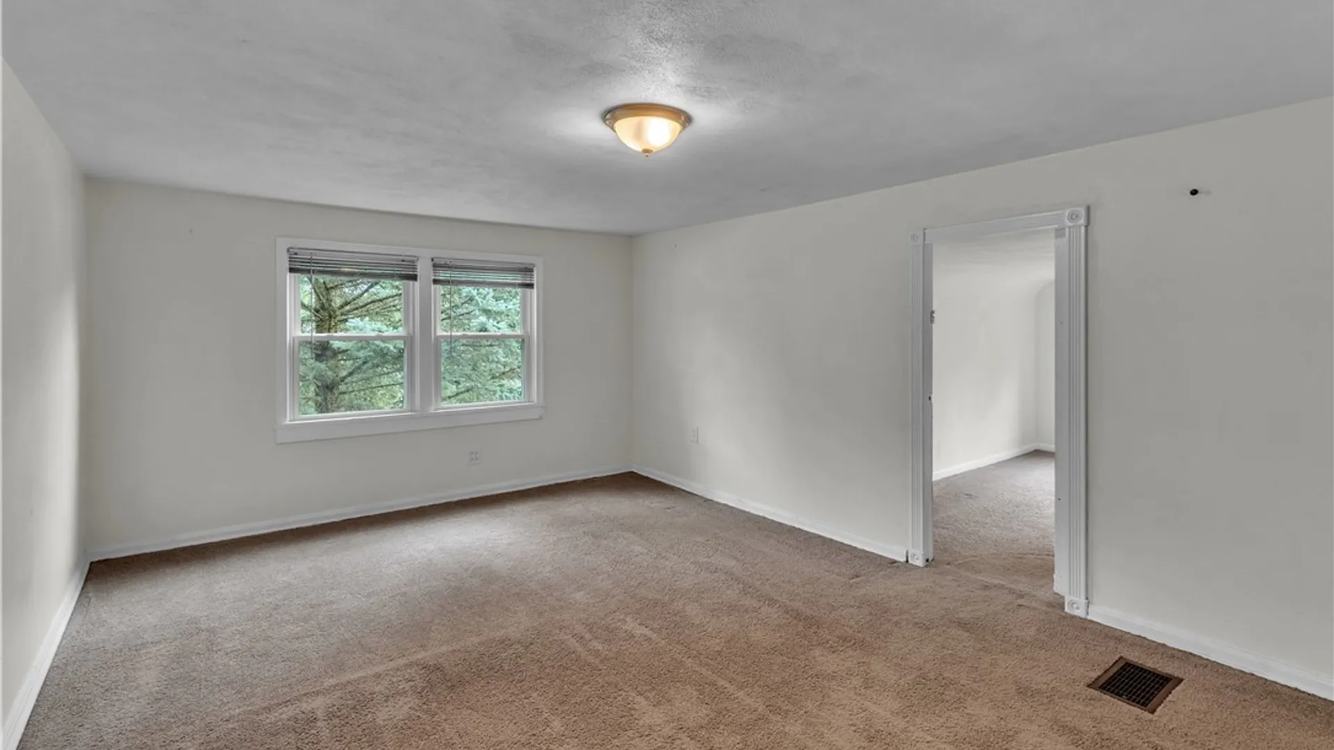 Property at 375 Beattie Avenue, Lockport City, NY 14094 33