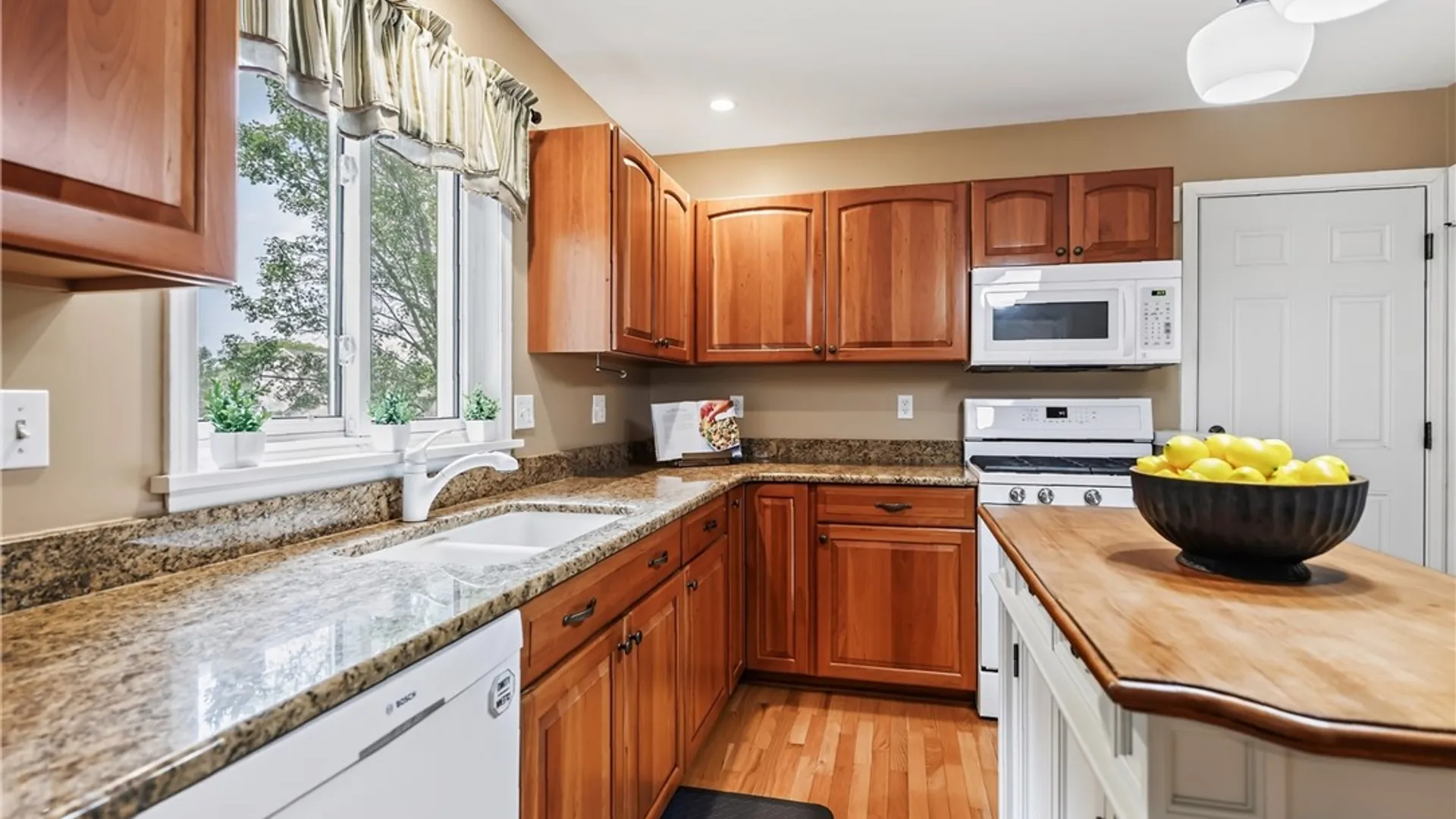Property at 459 Dunwoody Crossing, Webster, NY 14580 15