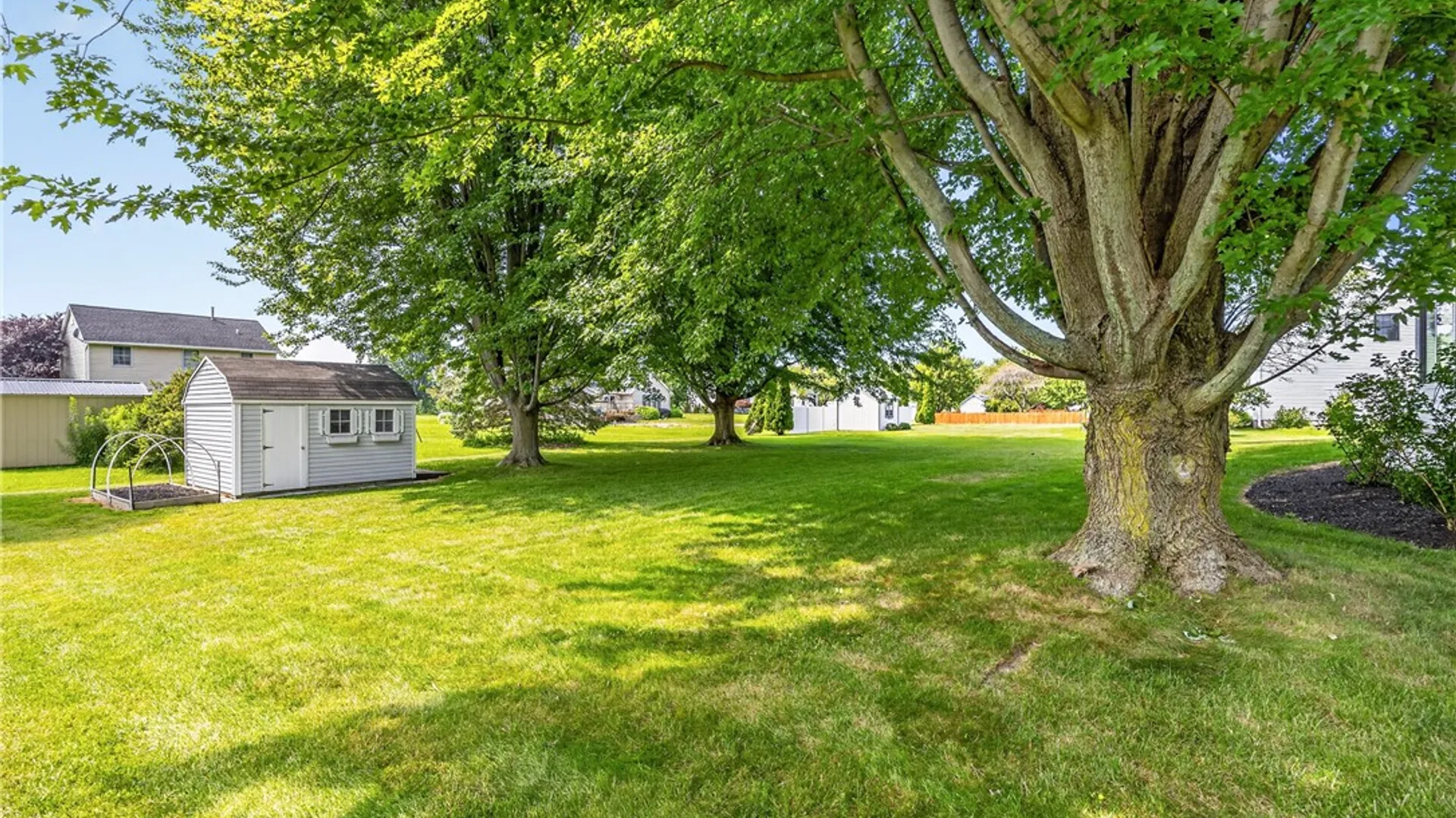 Property at 459 Dunwoody Crossing, Webster, NY 14580 46
