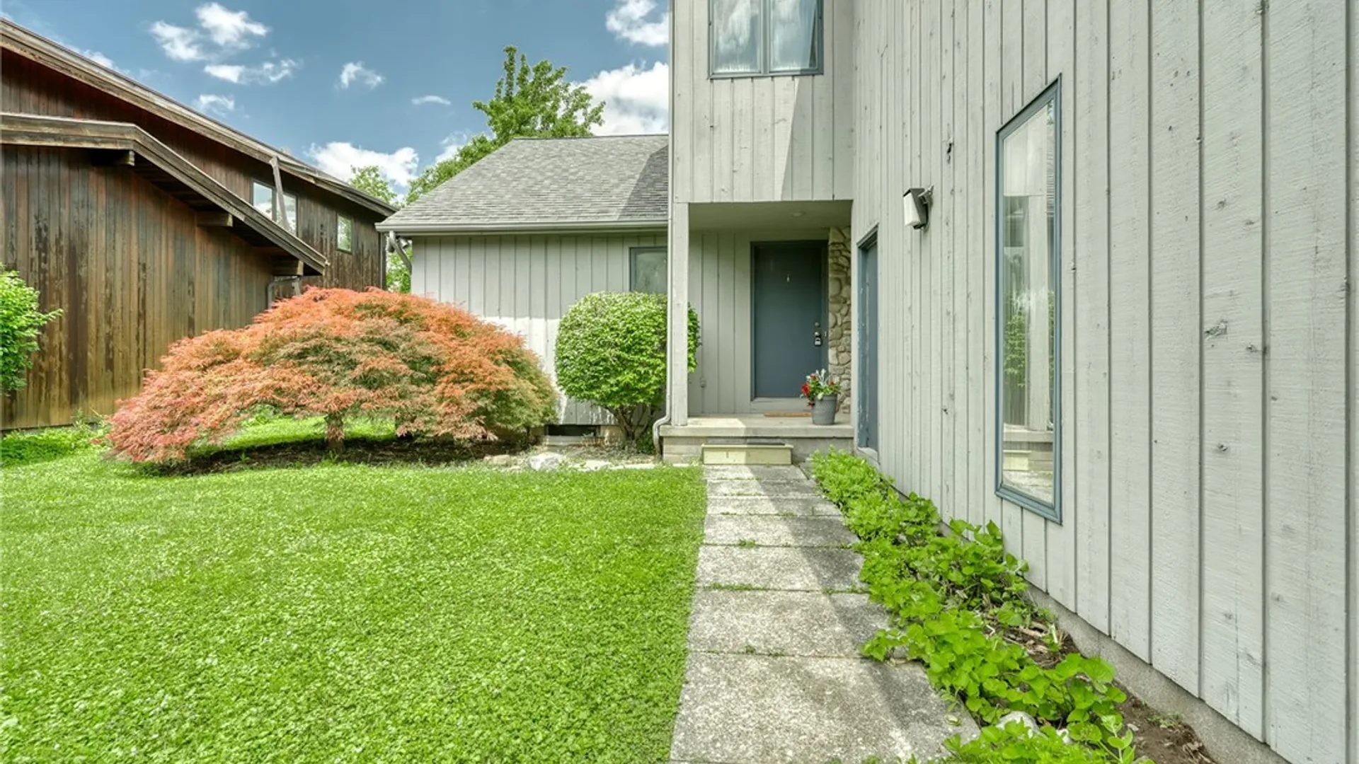 Property at 14 Gailhaven Court, Brighton, NY 14618 23