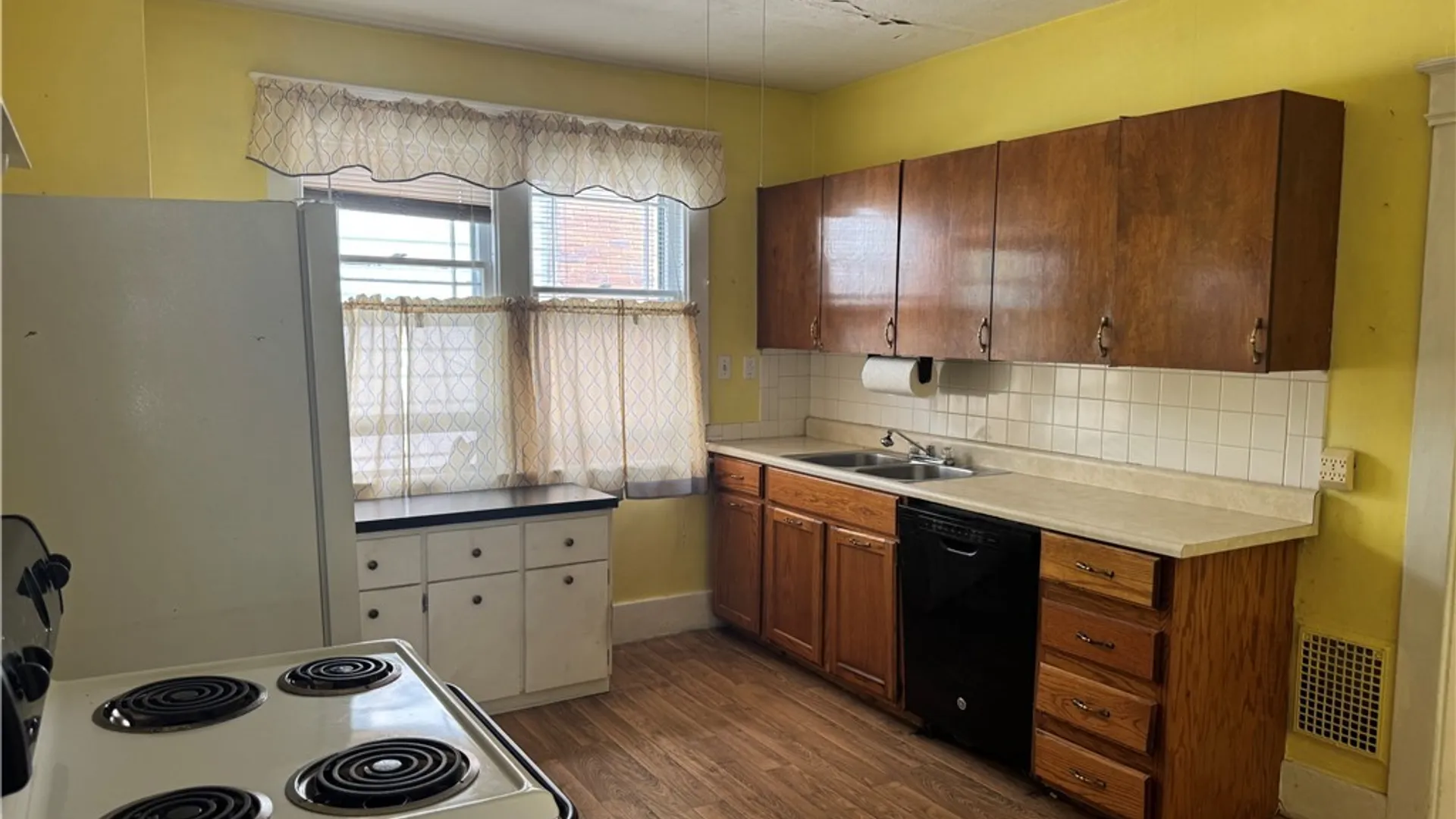 Property at 2006-2008 Holland Avenue, Utica, NY 13501 4