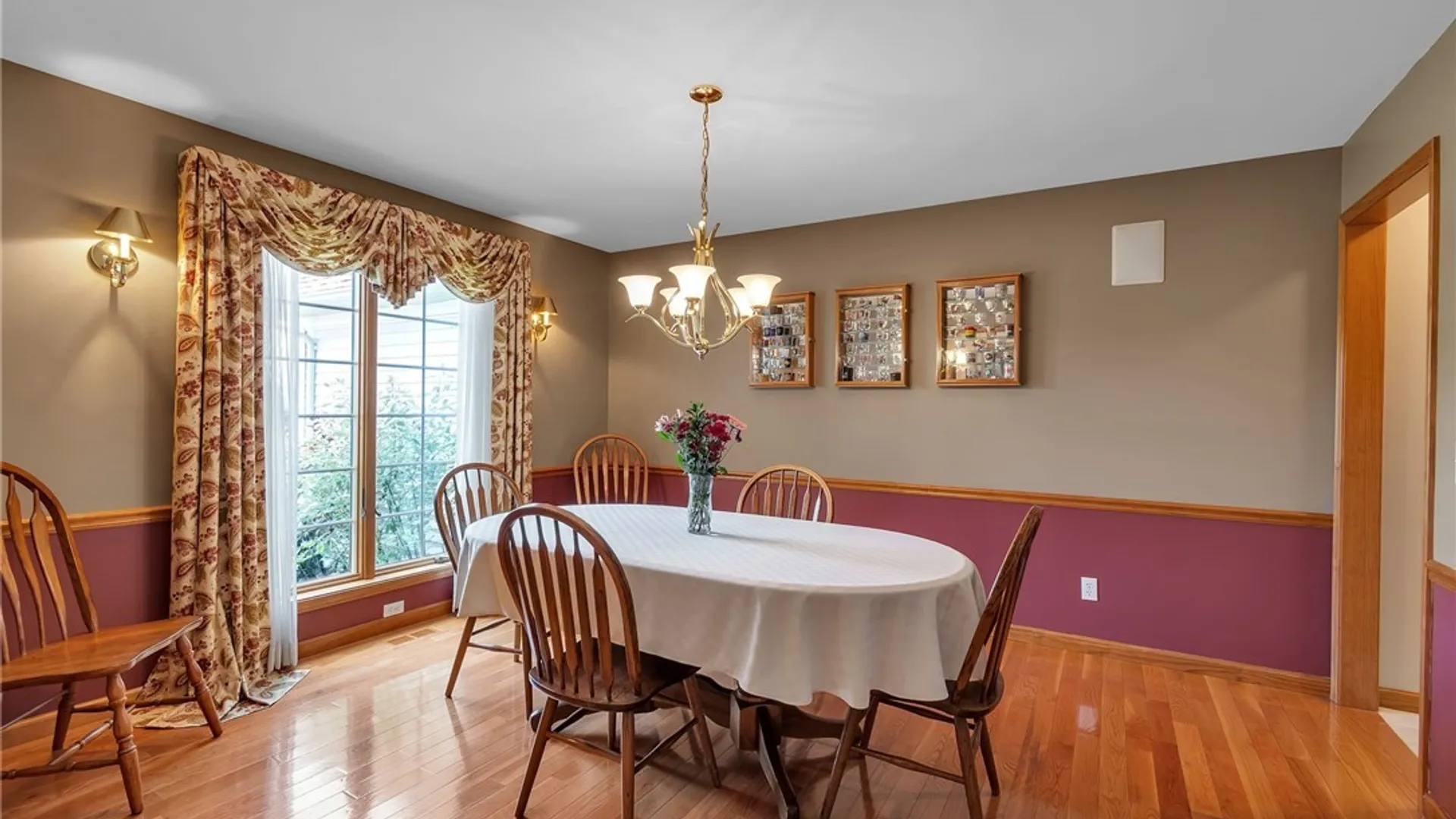 Property at 27 Ann Marie Drive, Lancaster, NY 14086 11