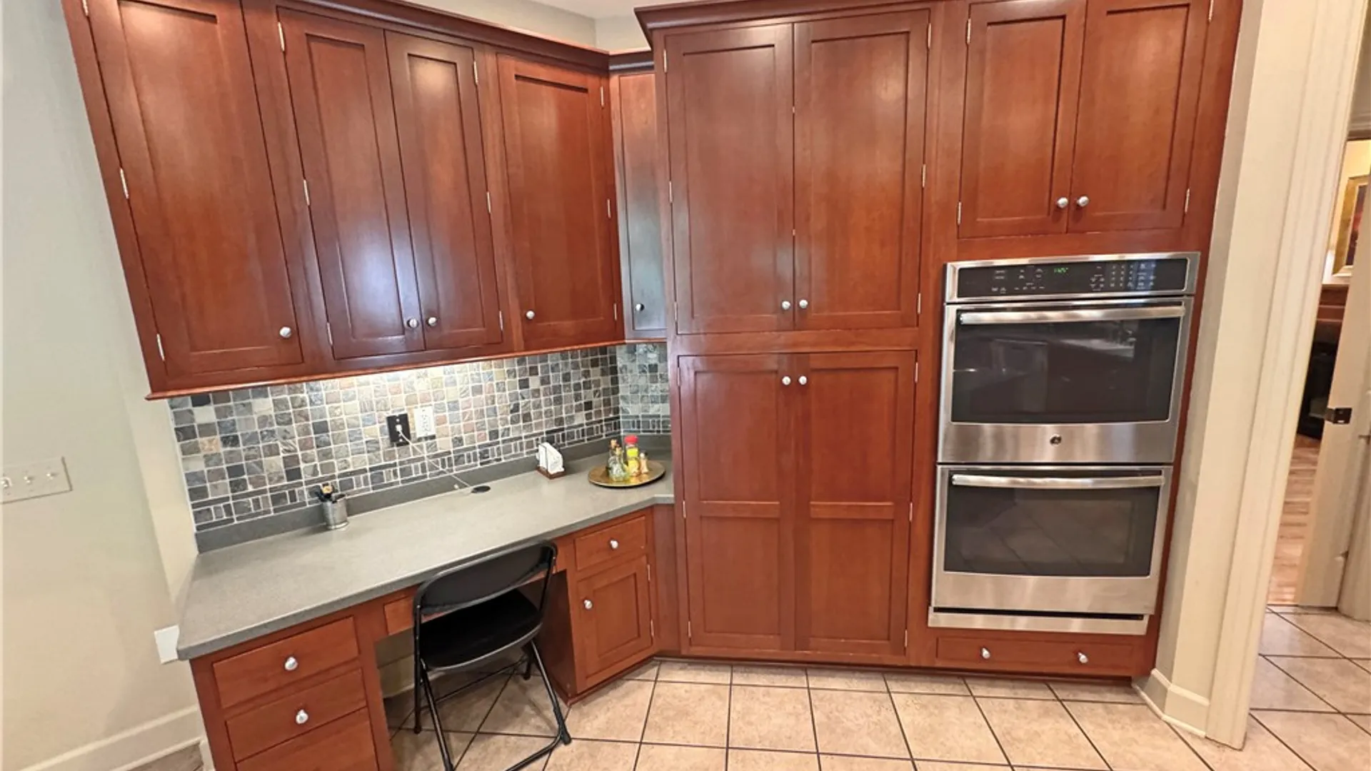 Property at 162 Barclay Square Drive, Brighton, NY 14618 15