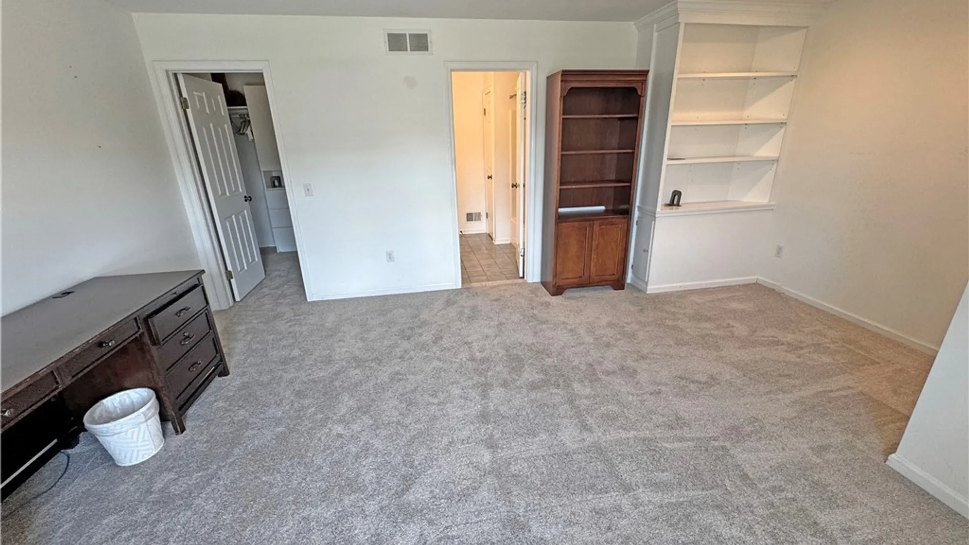 Property at 162 Barclay Square Drive, Brighton, NY 14618 40
