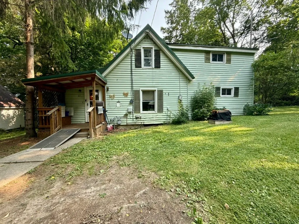 Property at 37 Dolbeer Street, Perry, NY 14530