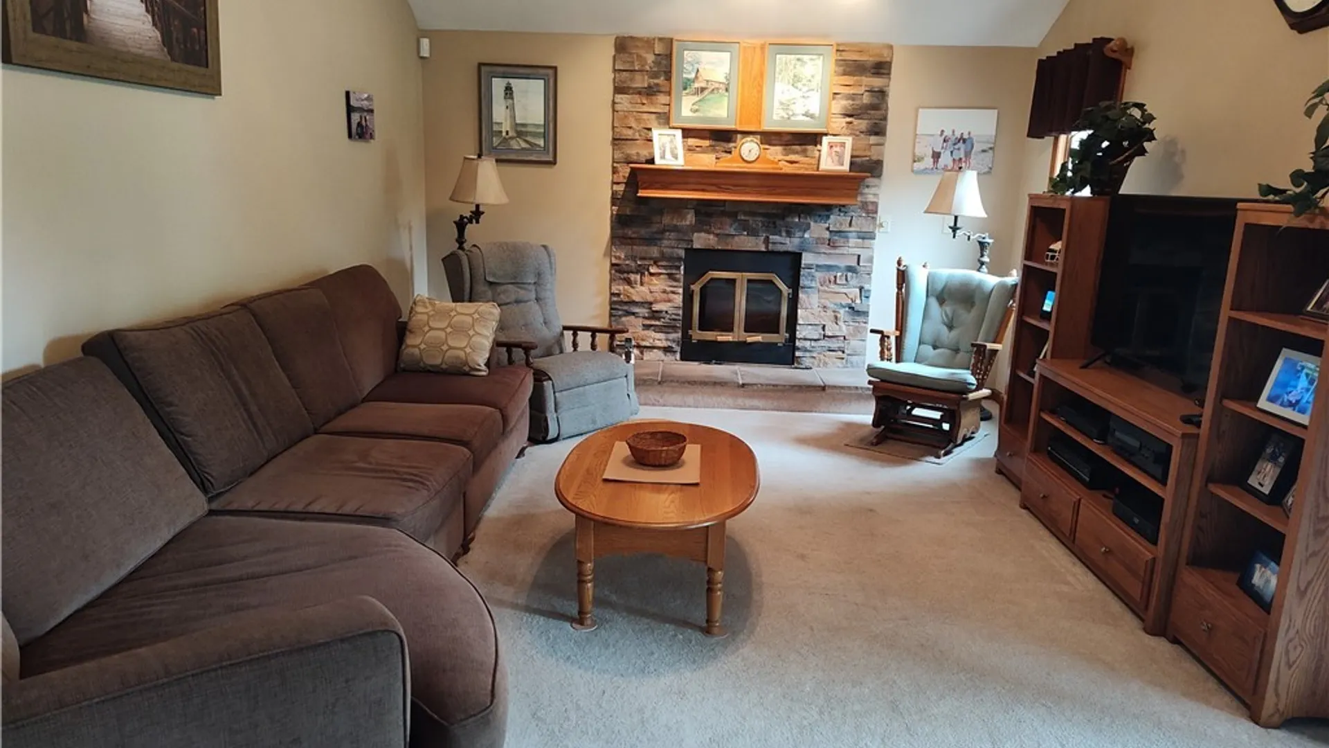 Property at 1616 Lakeview Road, Hamburg, NY 14085 15