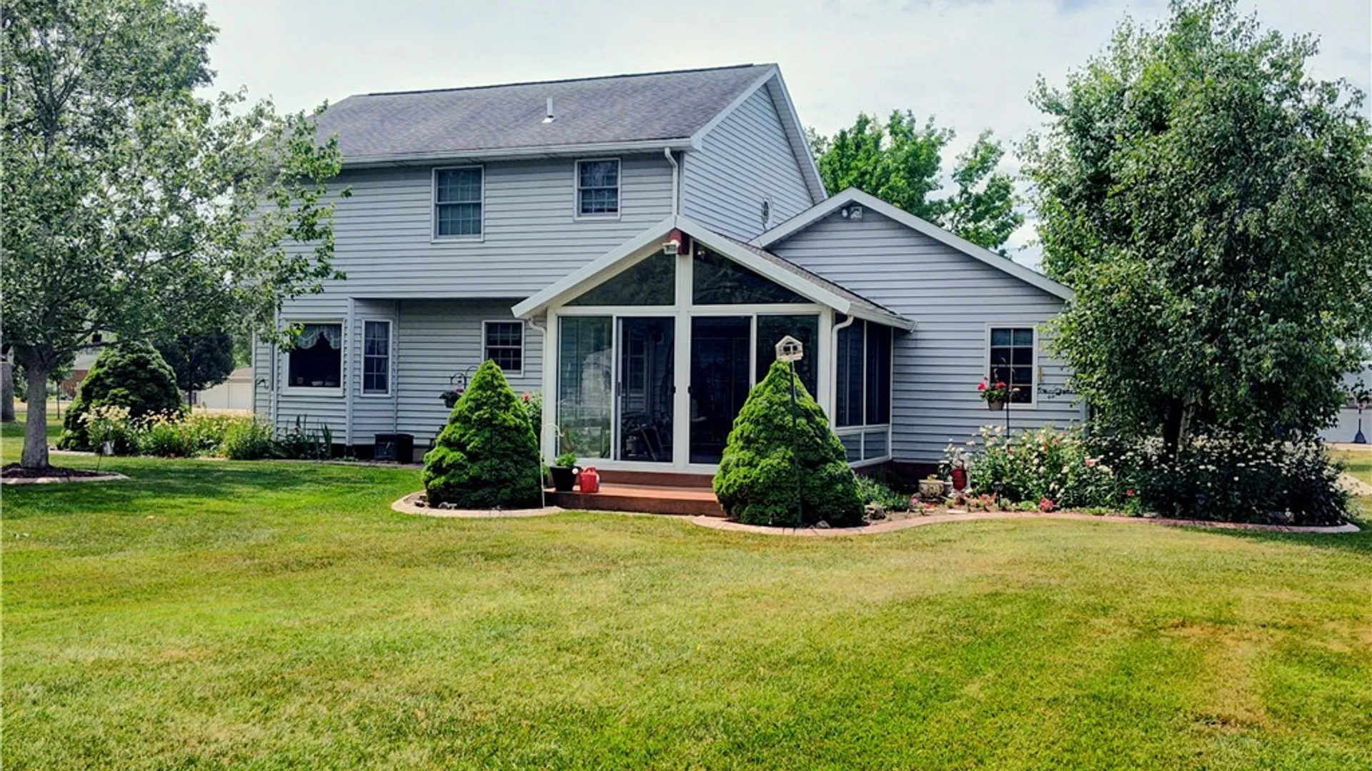 Property at 1616 Lakeview Road, Hamburg, NY 14085 33