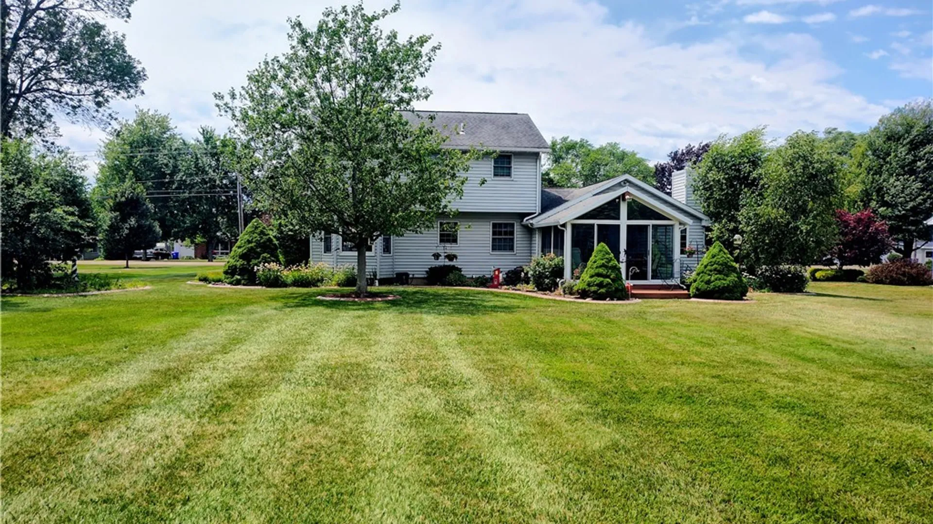 Property at 1616 Lakeview Road, Hamburg, NY 14085 38