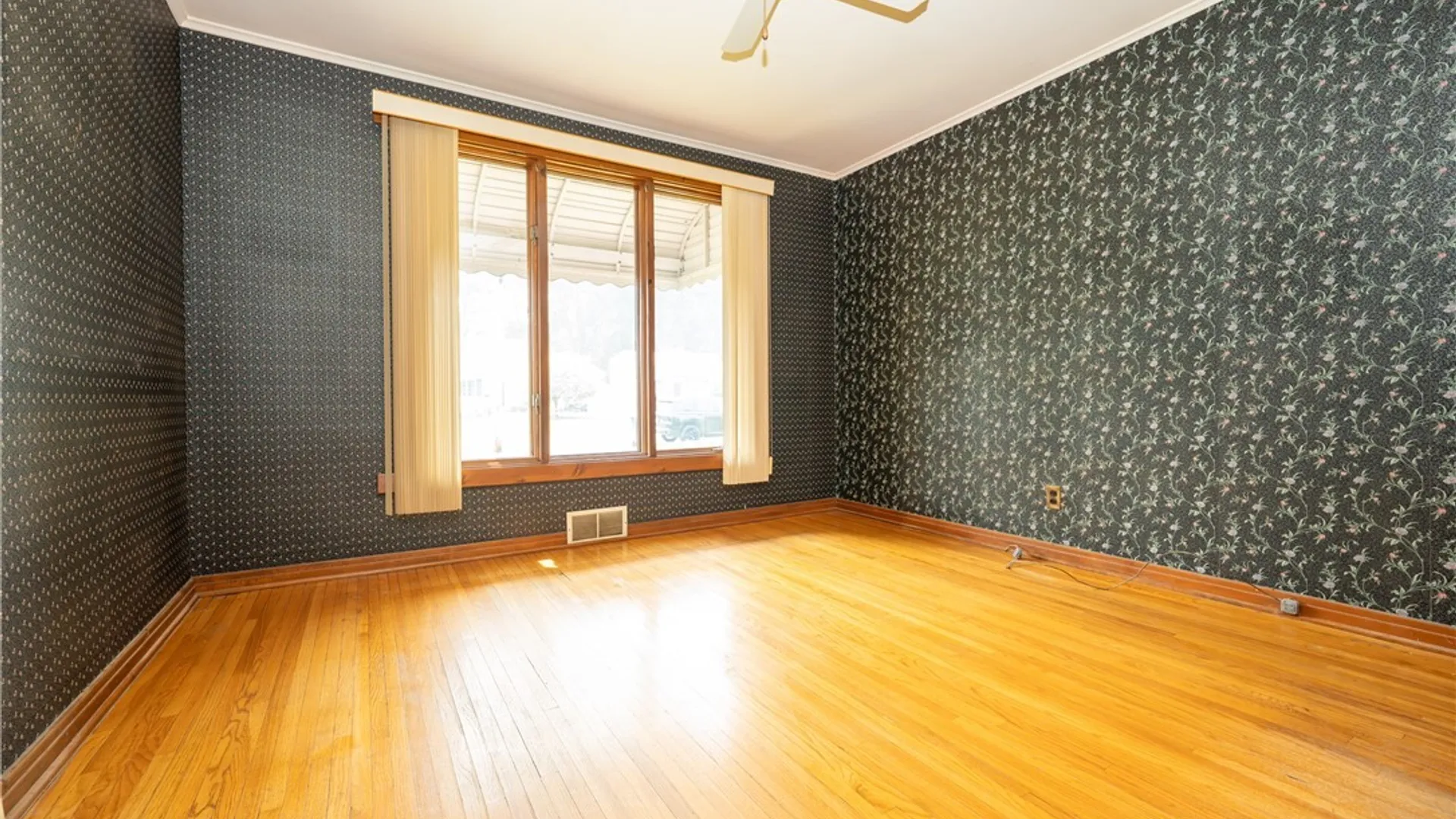 Property at 294 North Avenue, West Seneca, NY 14224 23