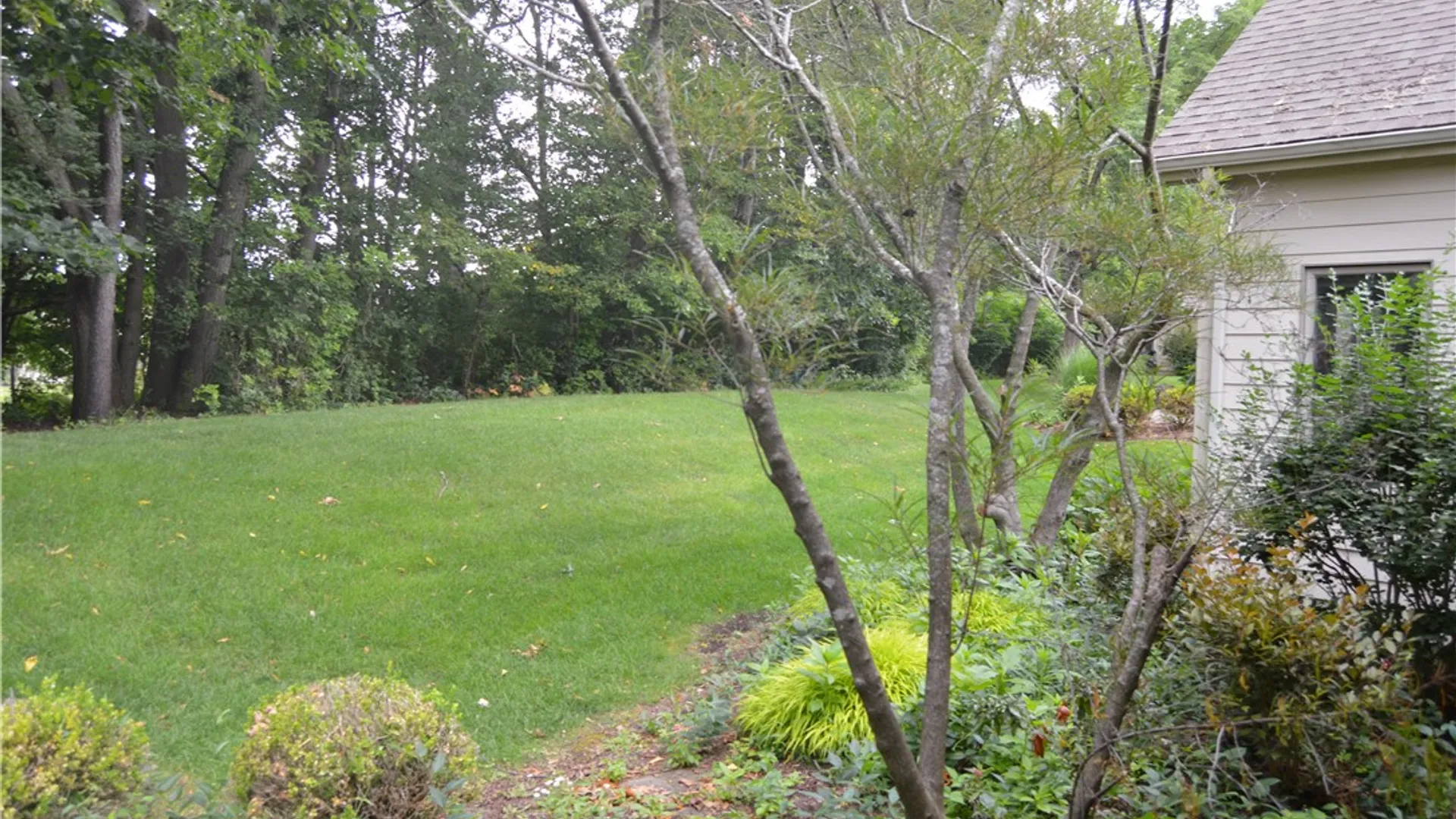Property at 11 Harrington Drive, Perinton, NY 14450 35