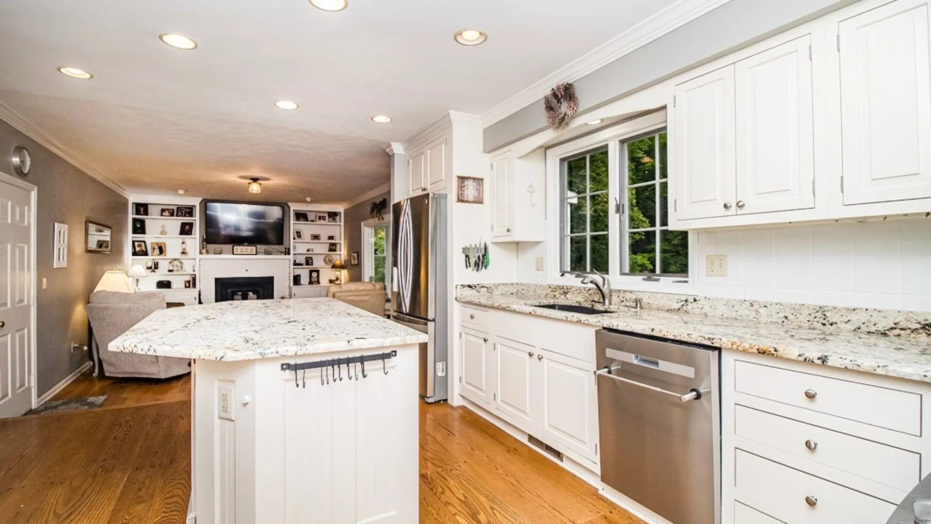 Property at 12 Gillette Lane, Cazenovia, NY 13035 11
