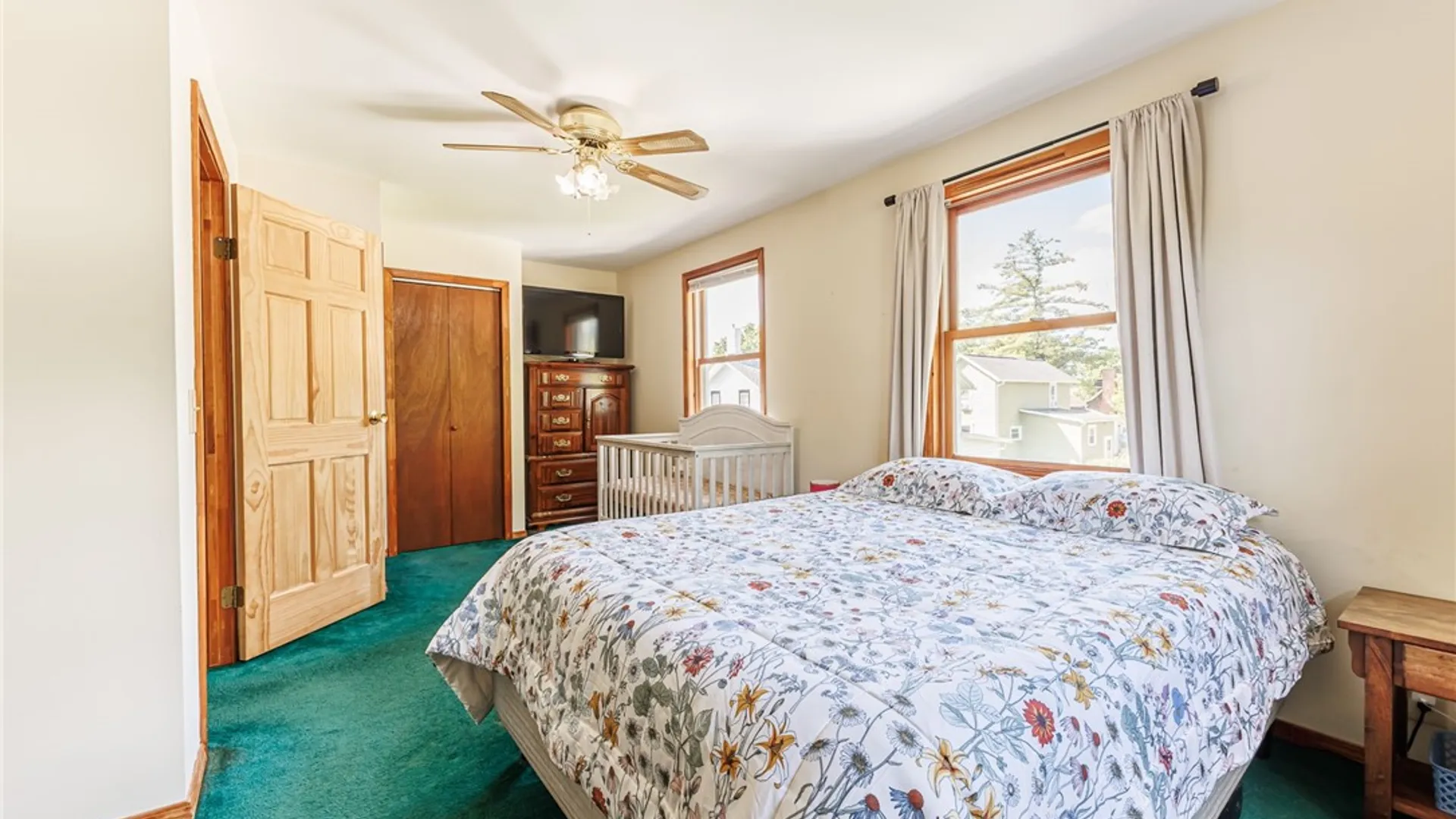 Property at 82 Chapel St, Canandaigua City, NY 14424 17
