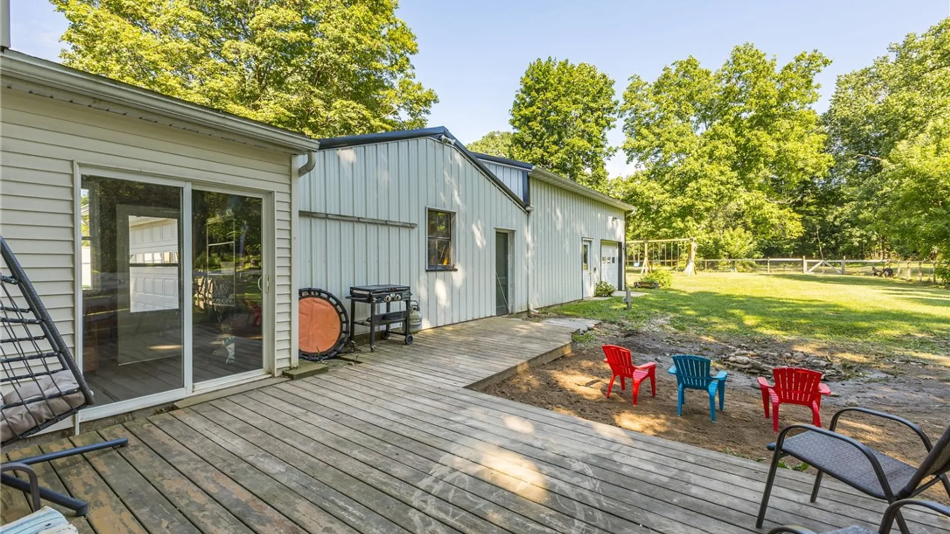 Property at 82 Chapel St, Canandaigua City, NY 14424 22