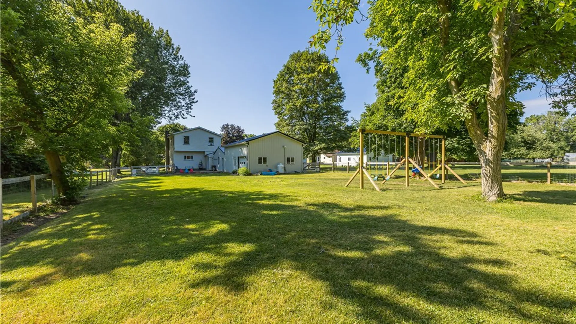 Property at 82 Chapel St, Canandaigua City, NY 14424 25