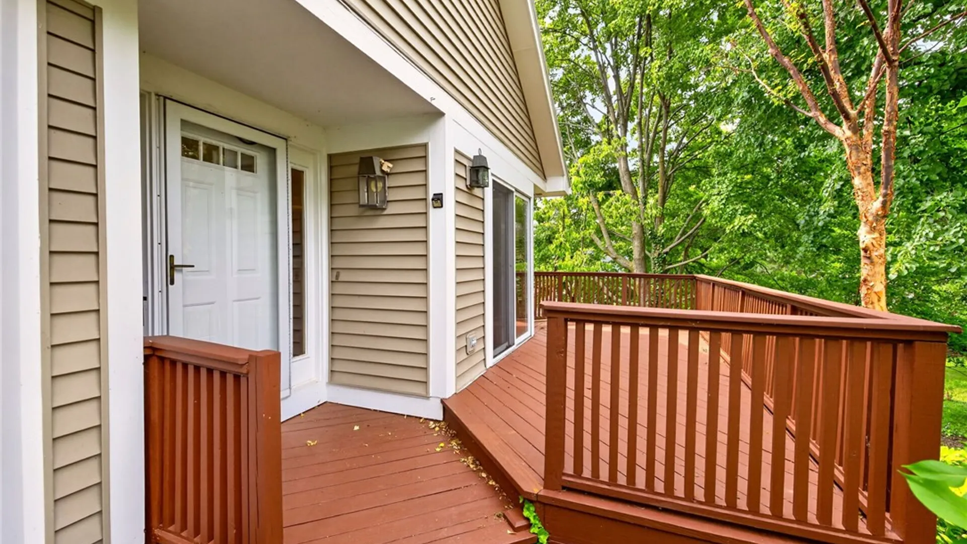Property at 15 Foxborough Ln Lane, Henrietta, NY 14618 5