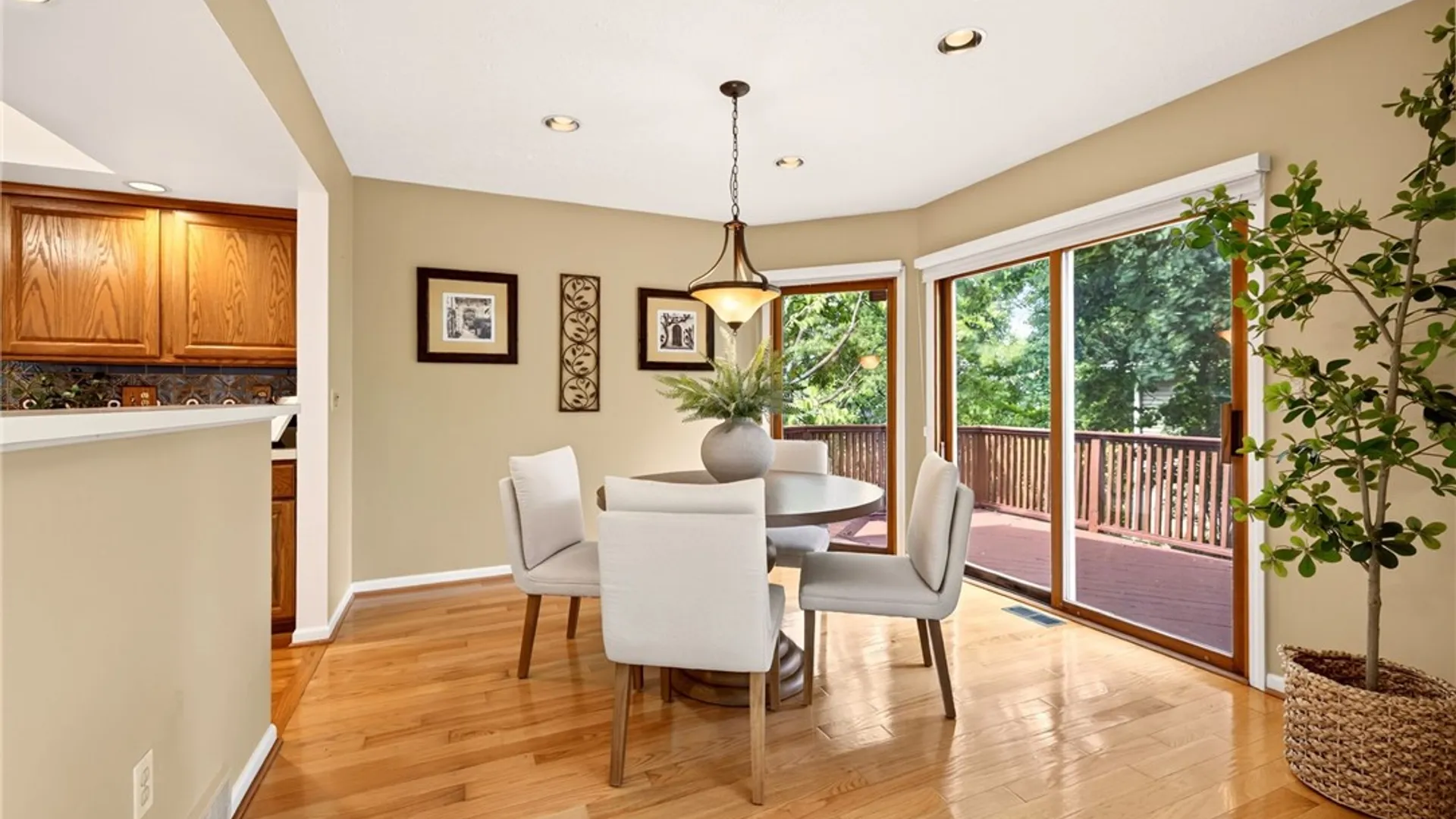 Property at 15 Foxborough Ln Lane, Henrietta, NY 14618 17