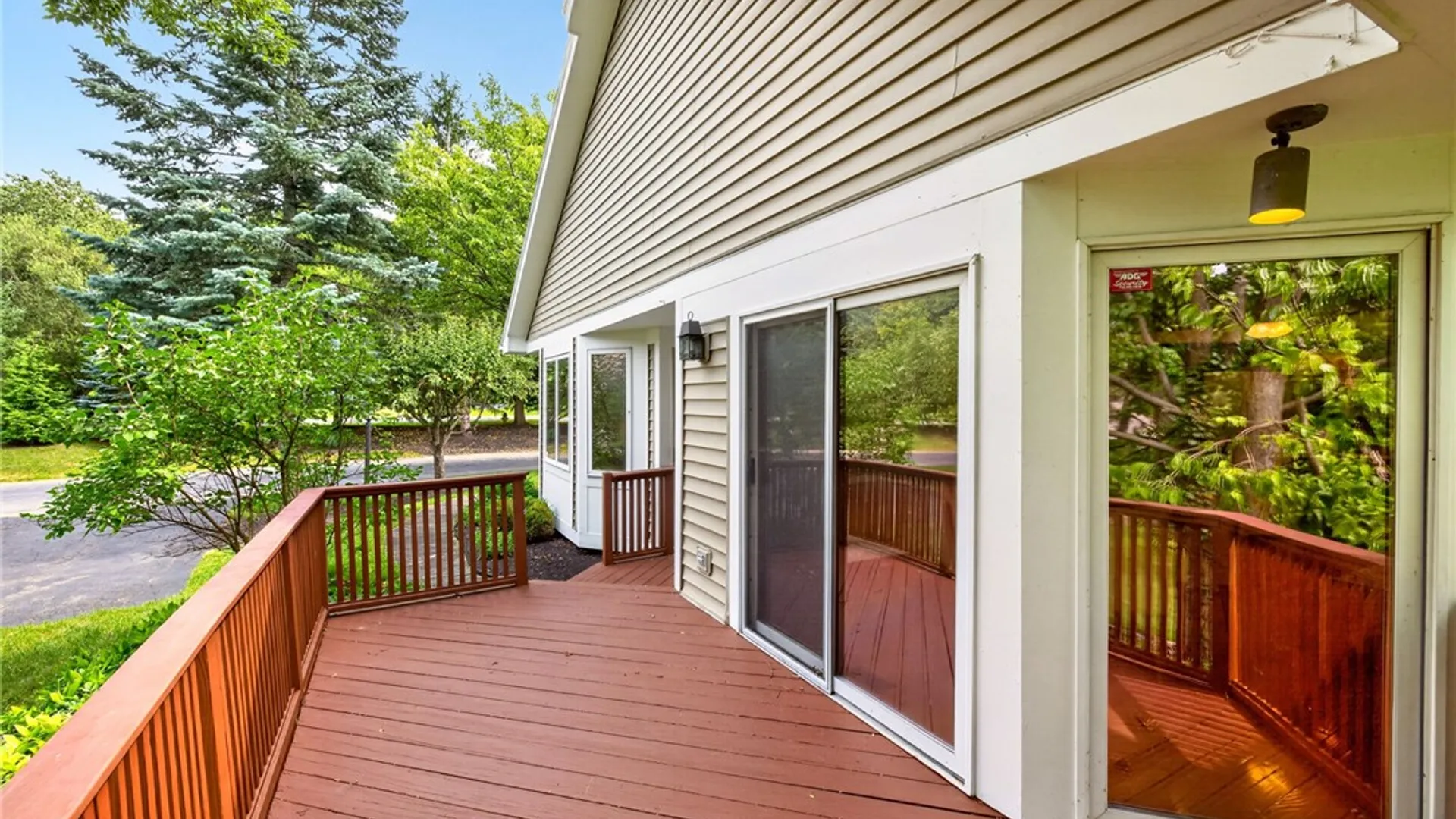 Property at 15 Foxborough Ln Lane, Henrietta, NY 14618 31