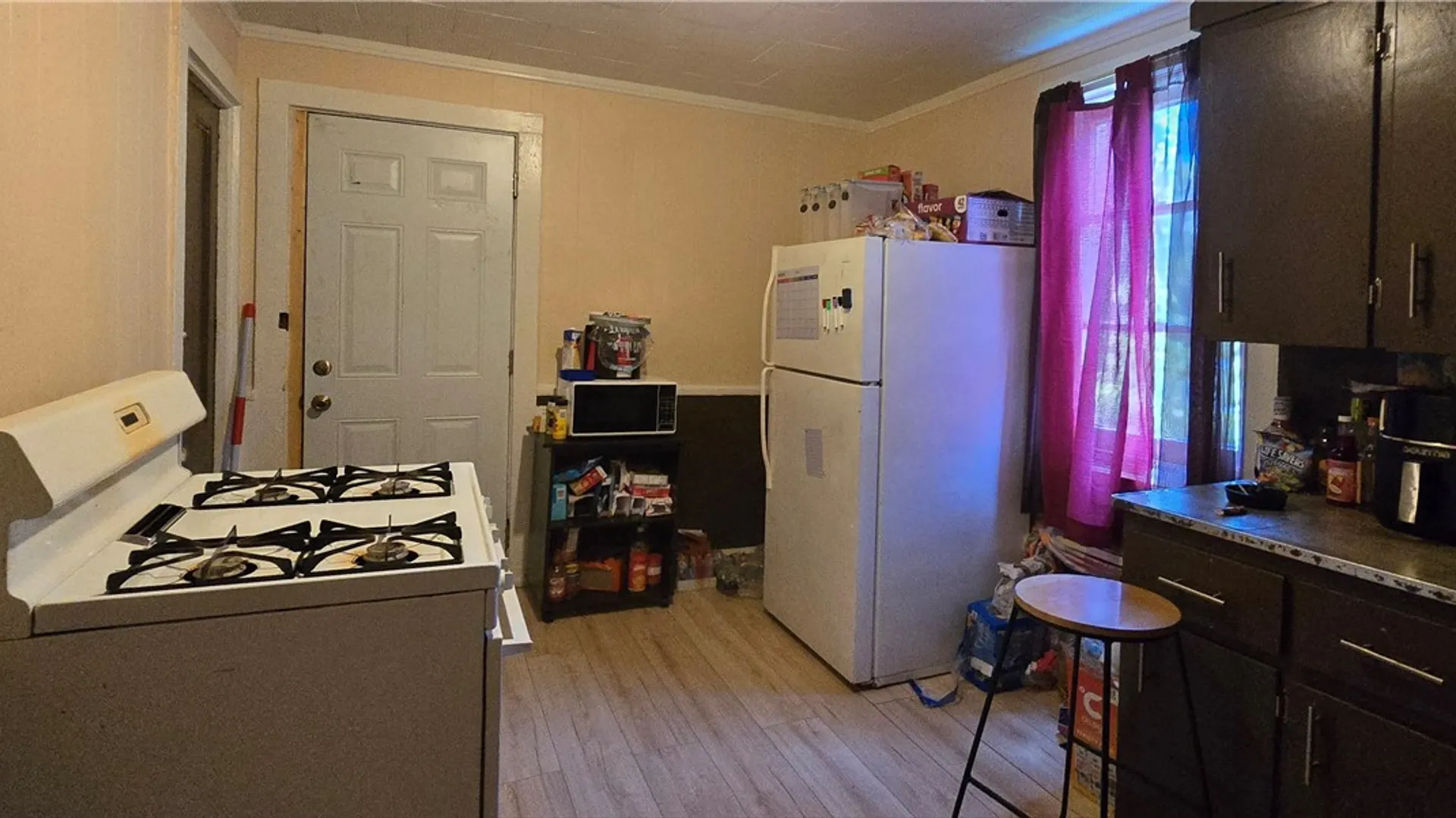 Property at 330 Broadway Street, Elmira City, NY 14904 6