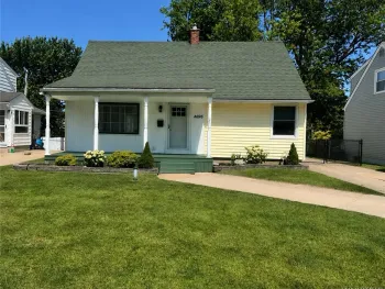 Property at 4696 Chapman Parkway, Hamburg, NY 14075