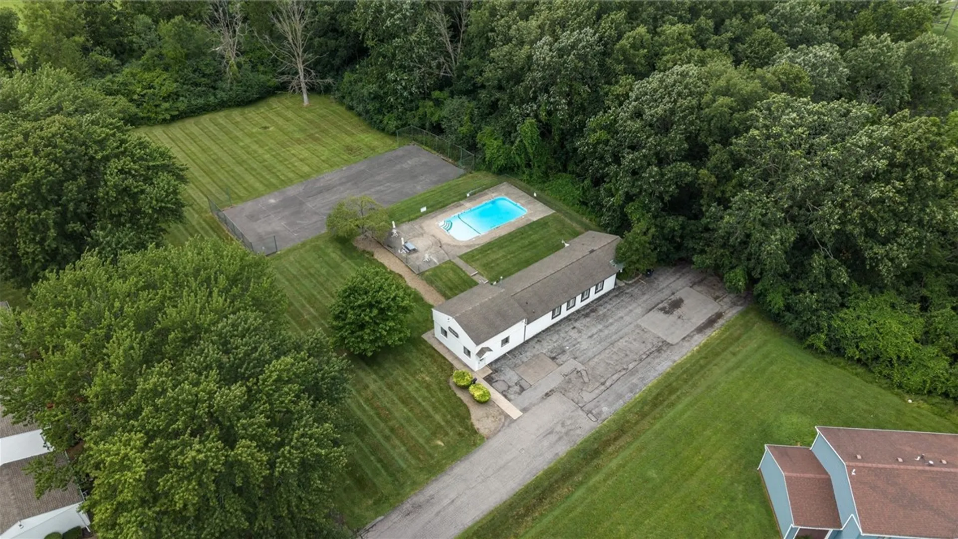 Property at 222 Fox Run, Gates, NY 14606 33