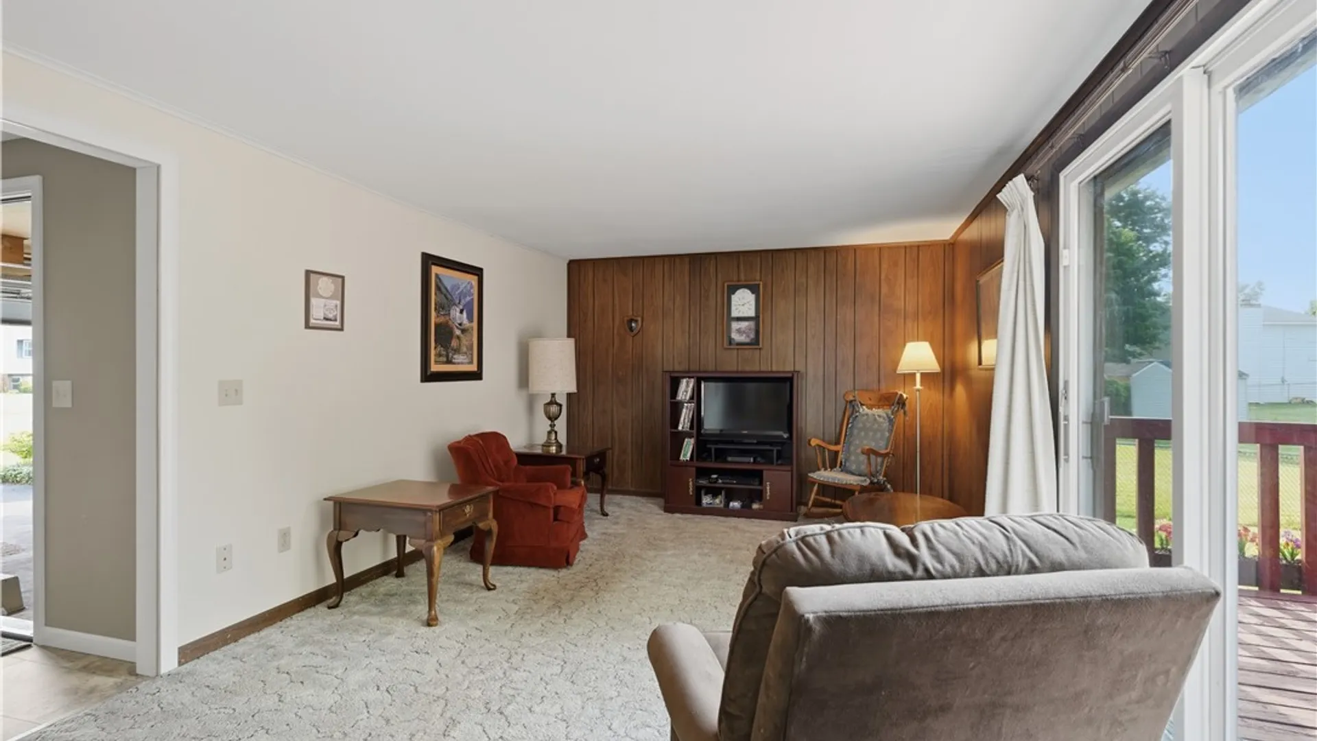 Property at 5354 Vineyard Drive, Clay, NY 13041 24