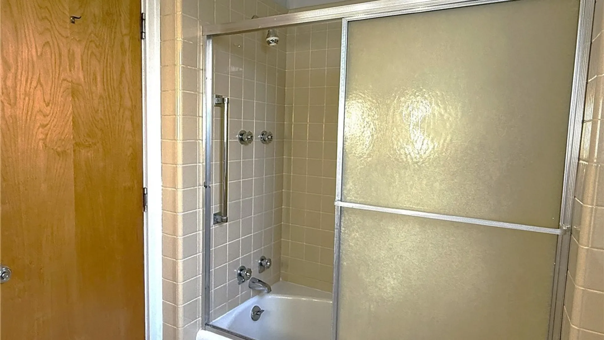 Property at 3840 Macklem Avenue, Niagara Falls, NY 14305 12
