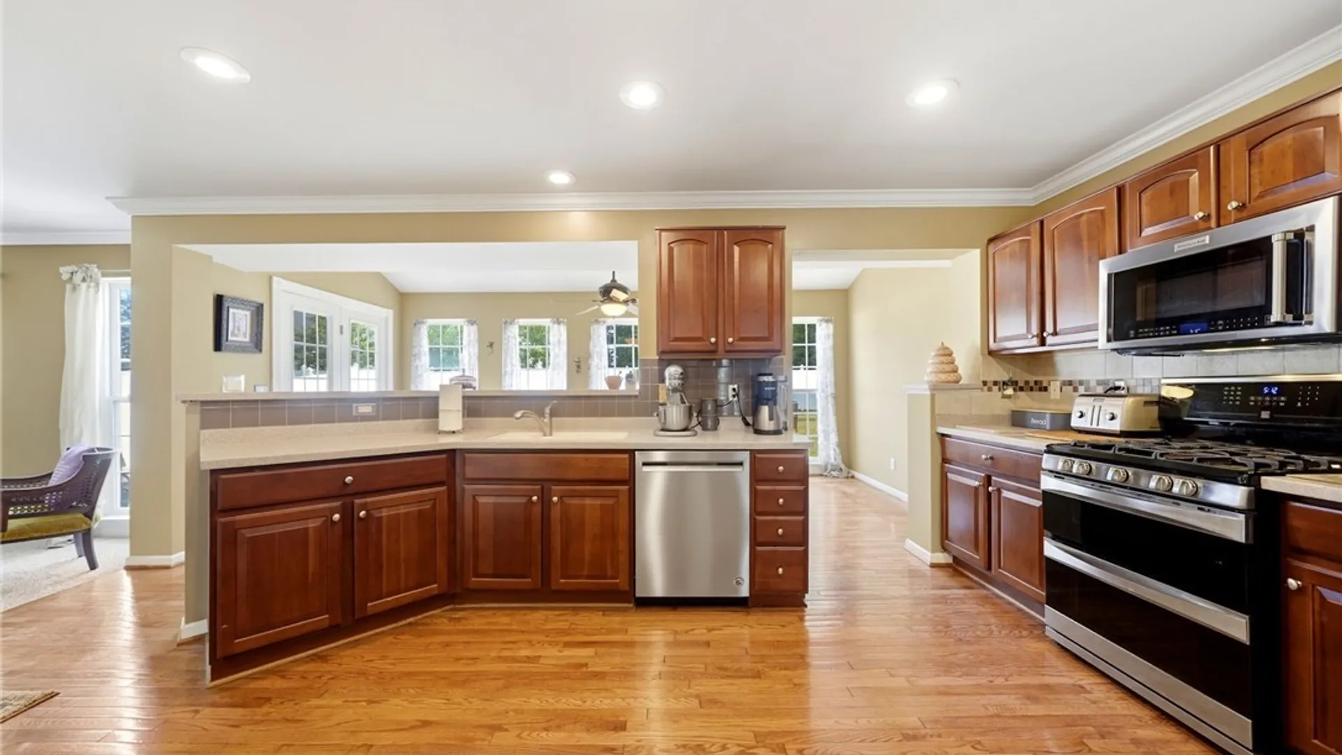 Property at 2238 Fox Chase Road, Hamburg, NY 14085 14