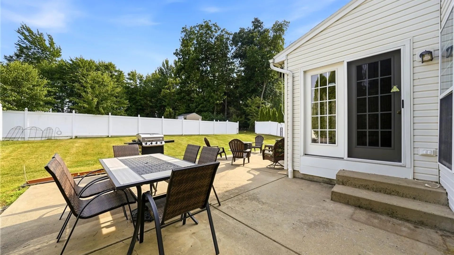 Property at 2238 Fox Chase Road, Hamburg, NY 14085 45