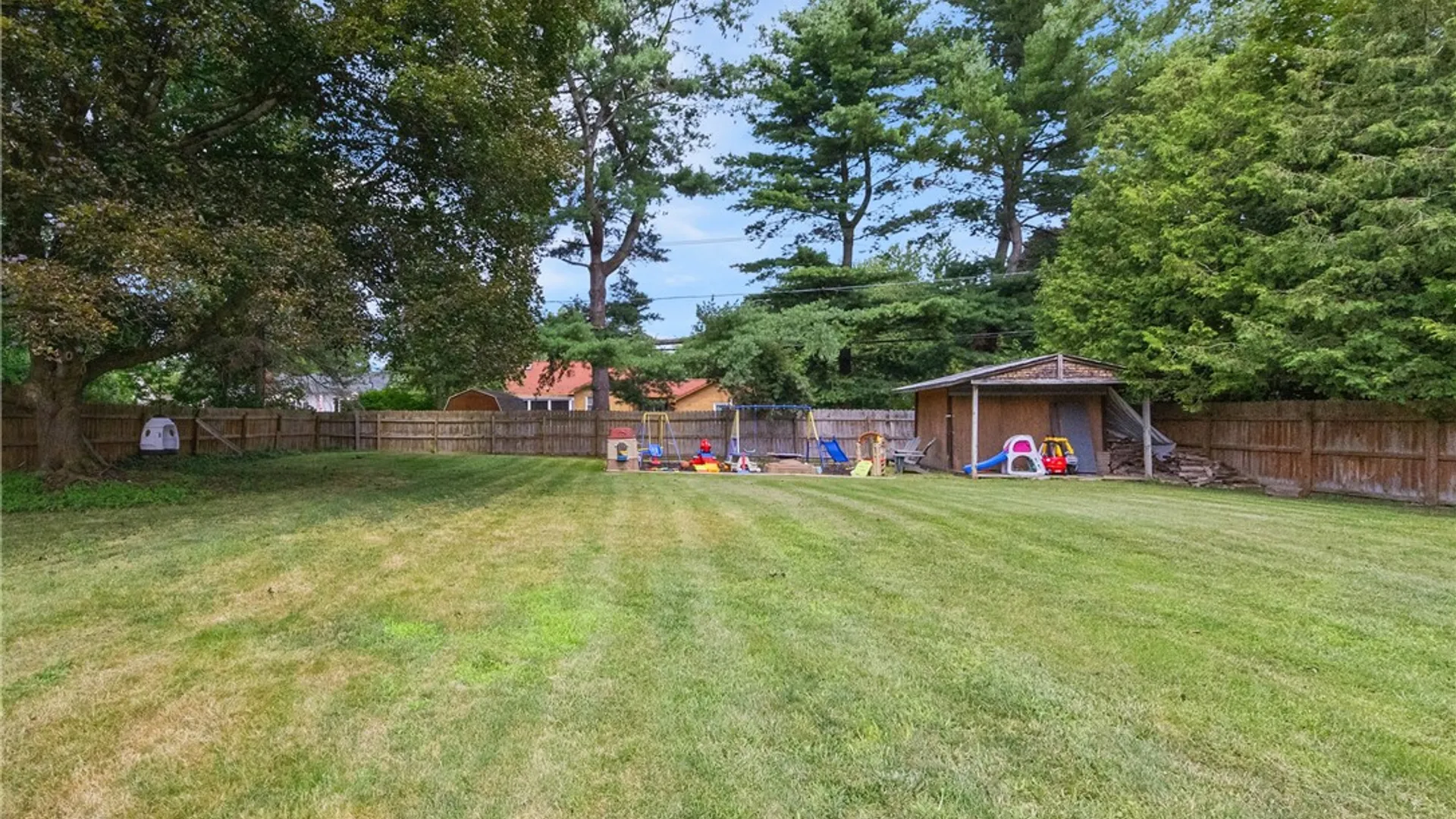 Property at 86 Countryshire Drive, Greece, NY 14626 45