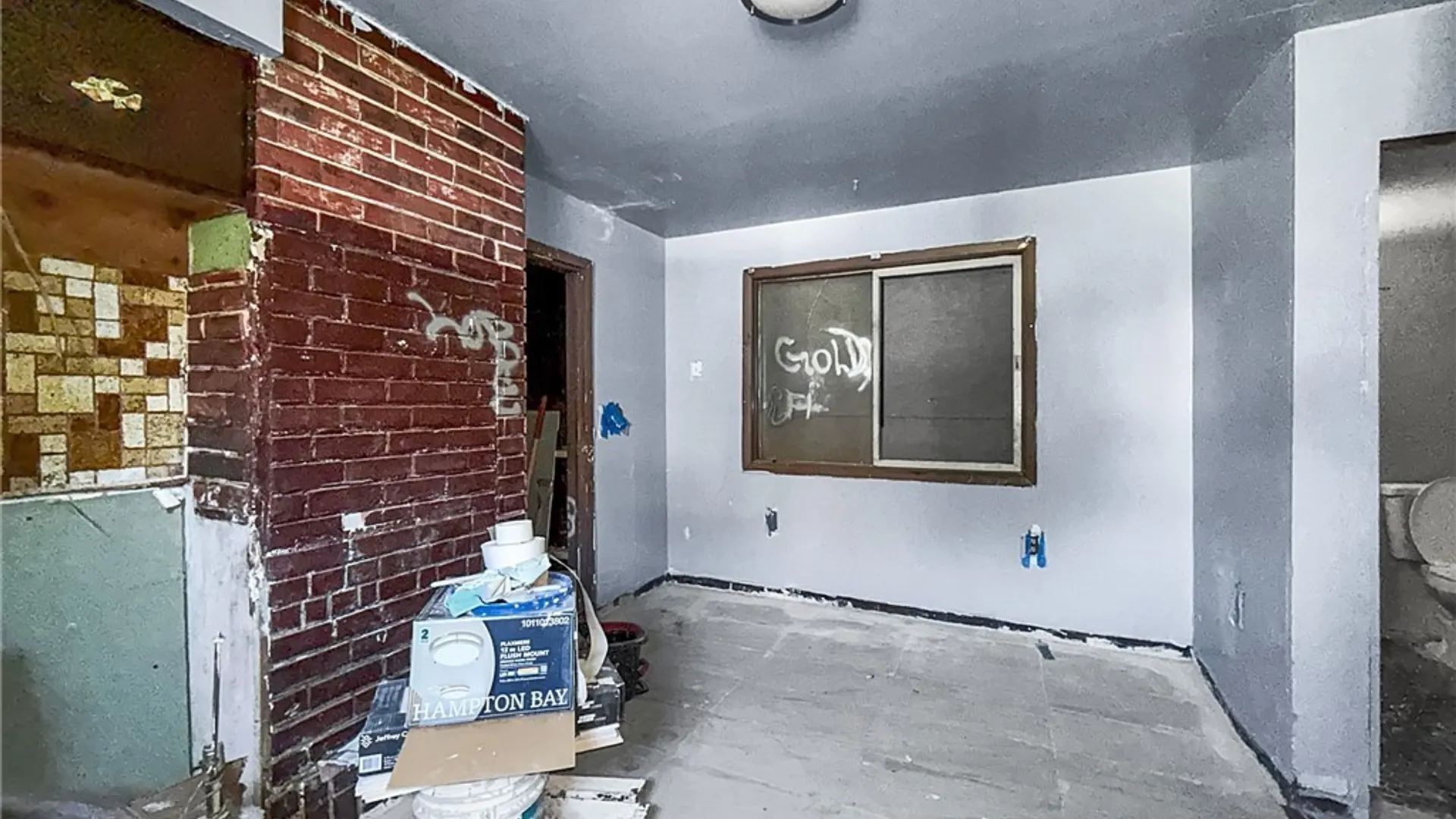 Property at 18 Helen Street, Buffalo, NY 14213 12