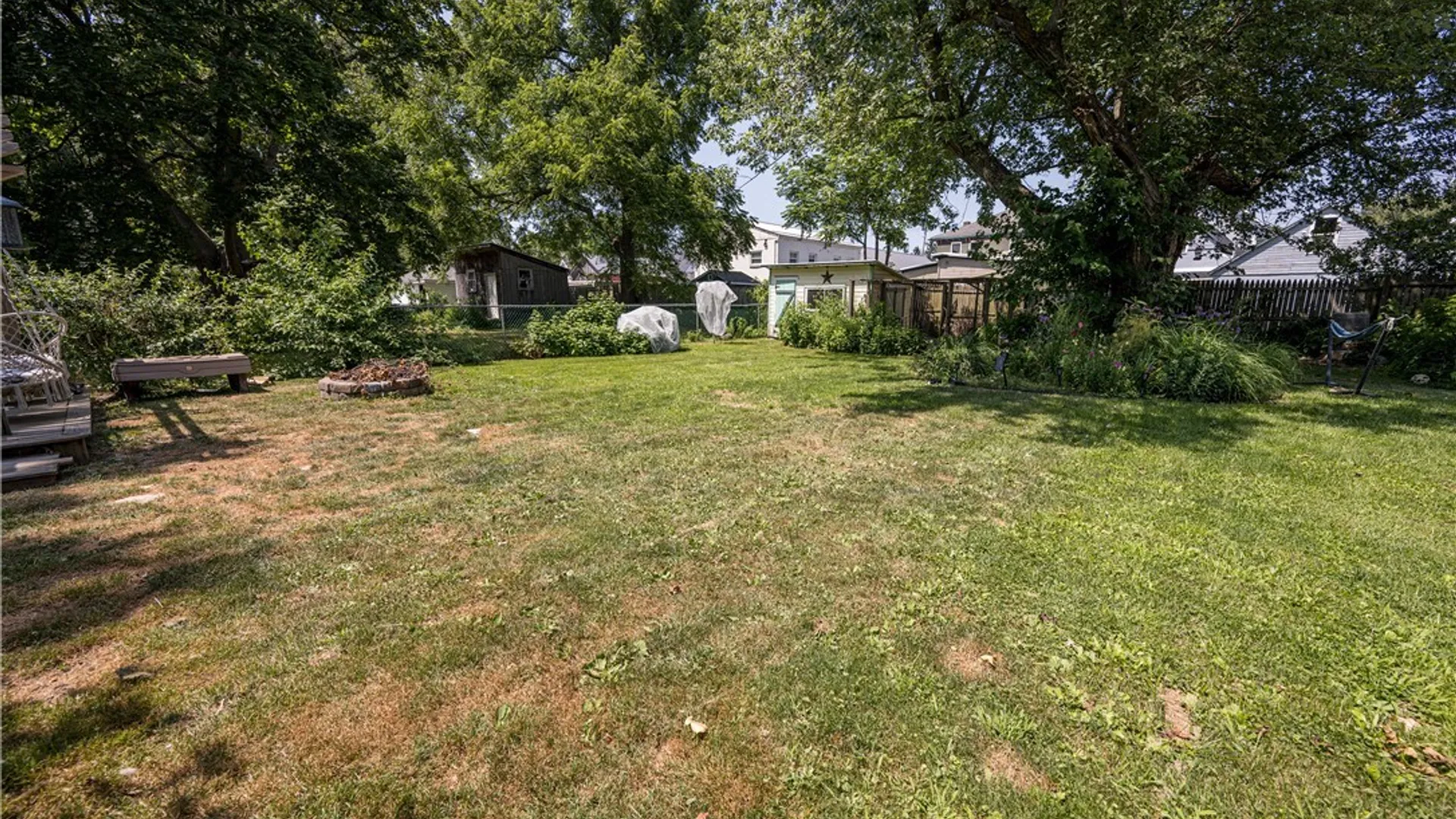 Property at 27 Linwood Avenue, Hamburg, NY 14075 43
