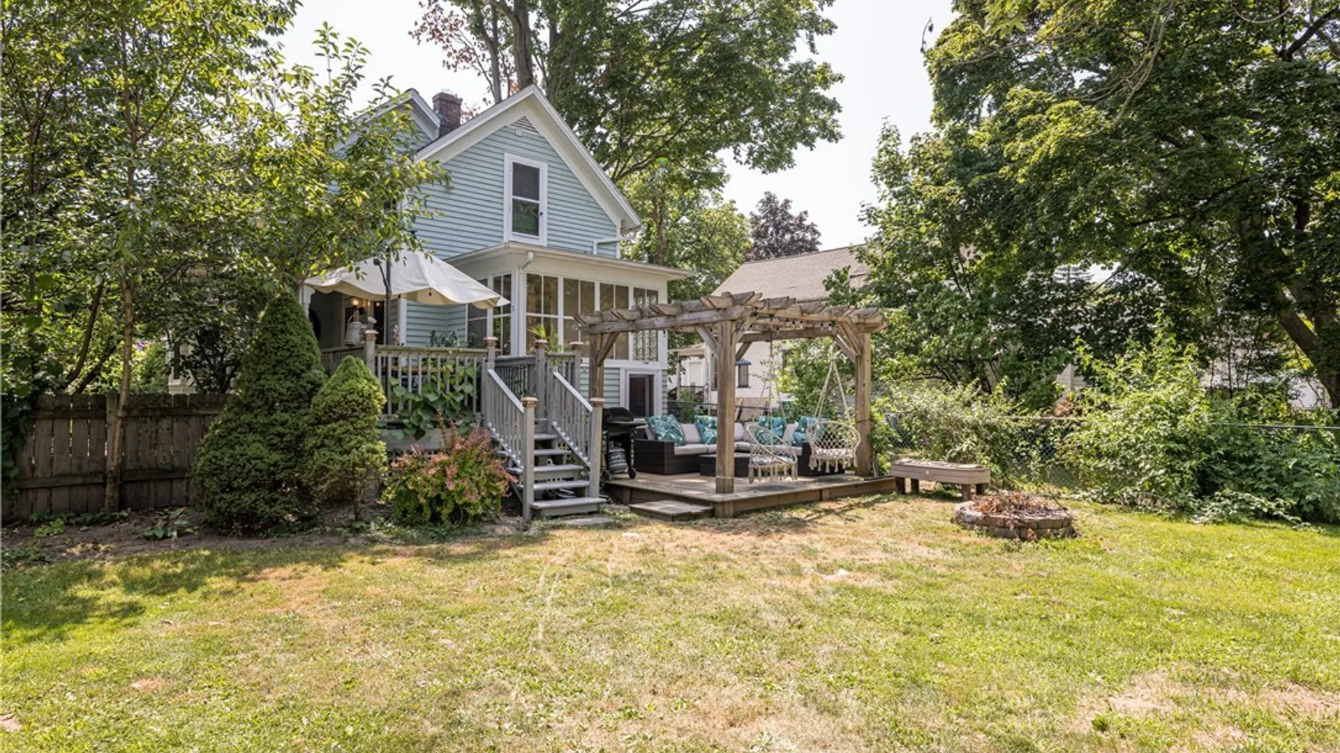 Property at 27 Linwood Avenue, Hamburg, NY 14075 42