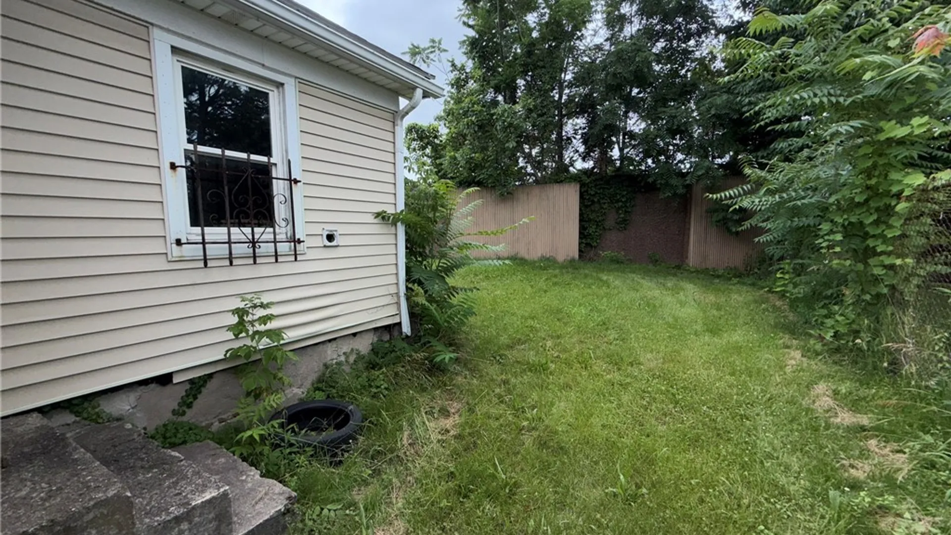 Property at 93 Campbell Street, Rochester, NY 14611 15