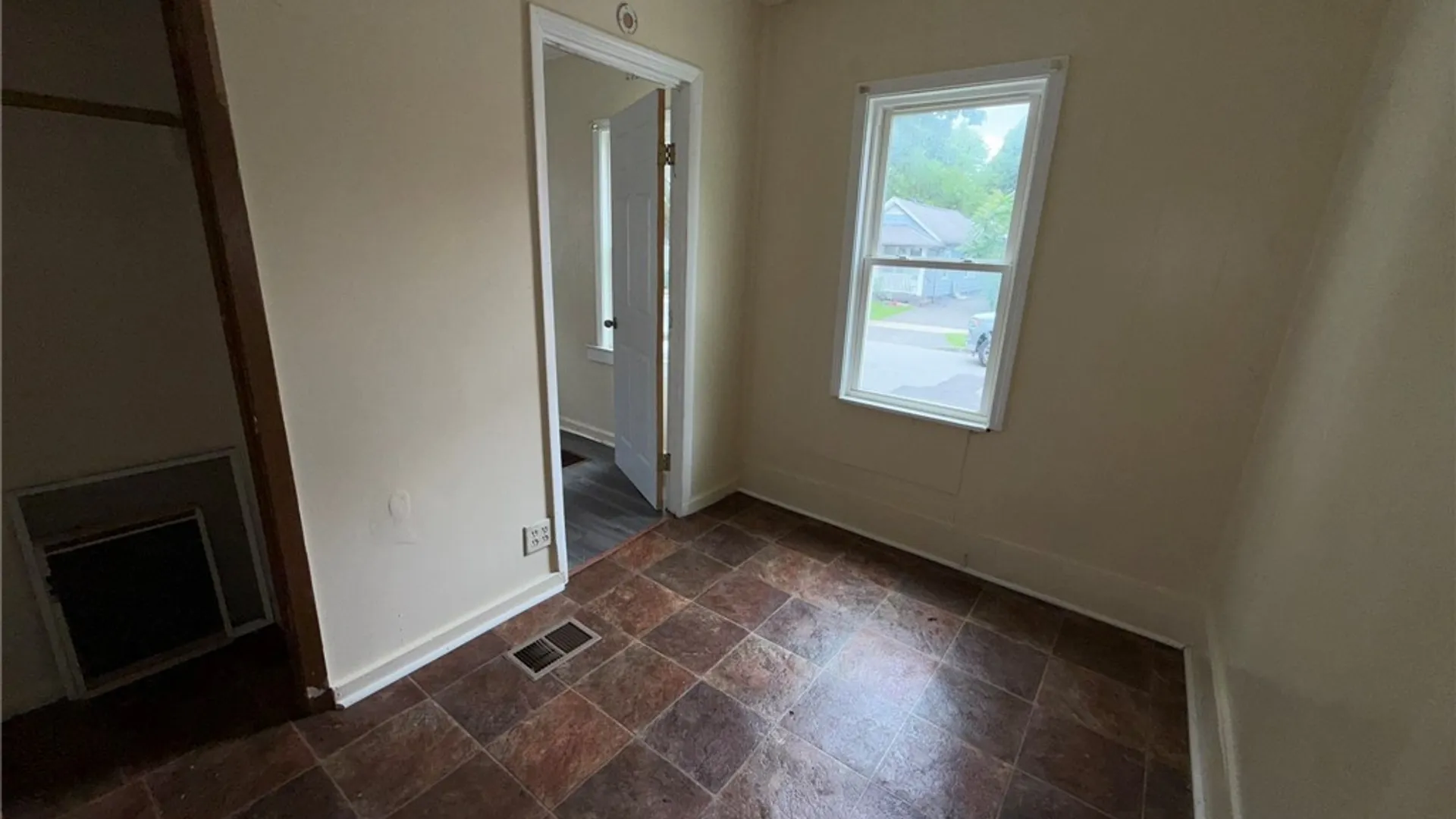 Property at 93 Campbell Street, Rochester, NY 14611 4
