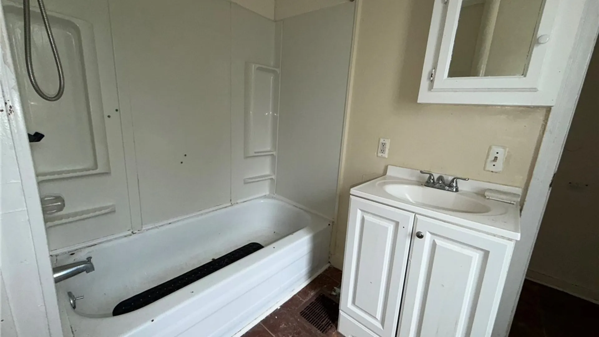 Property at 93 Campbell Street, Rochester, NY 14611 5